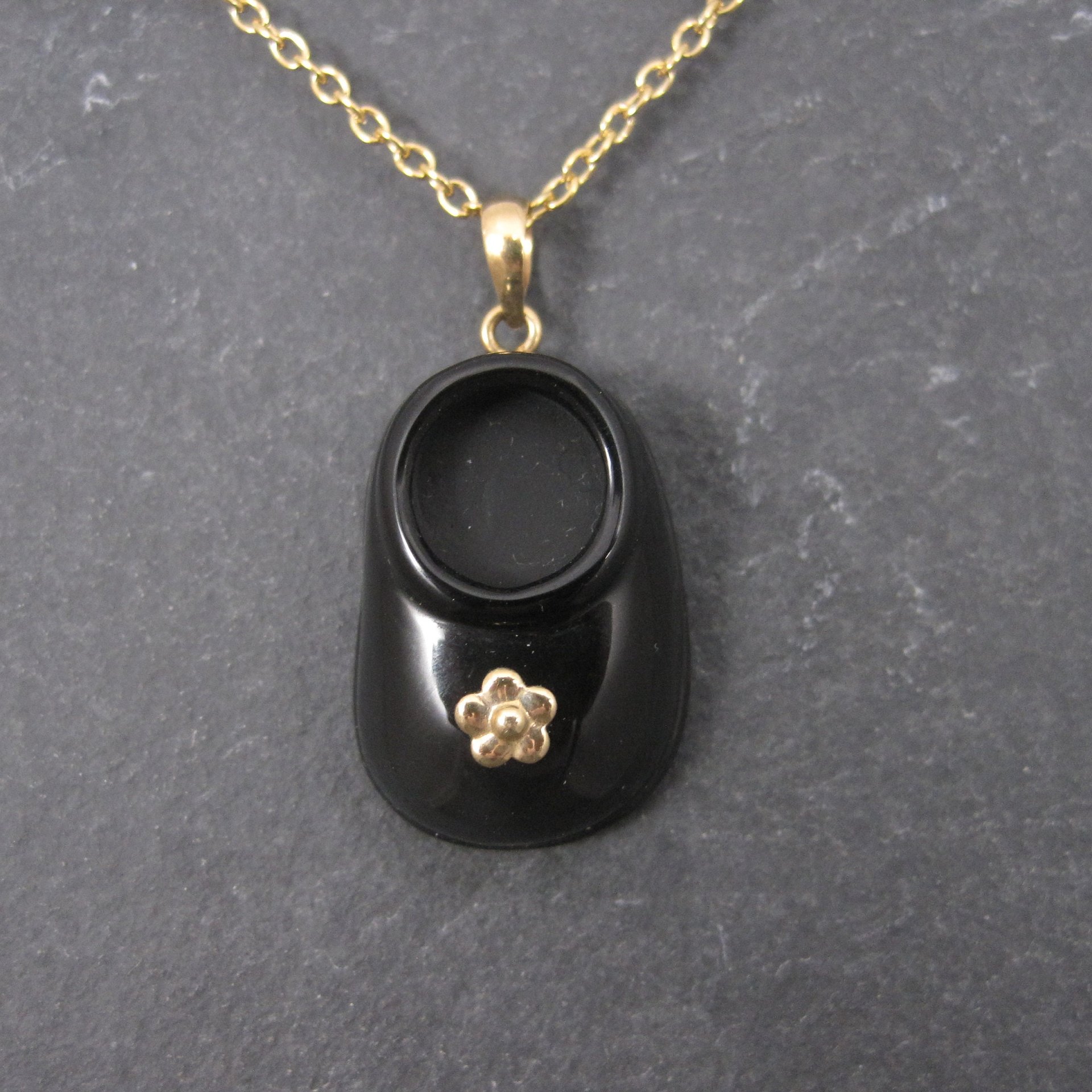 Vintage 14K Black Onyx Baby Shoe Pendant