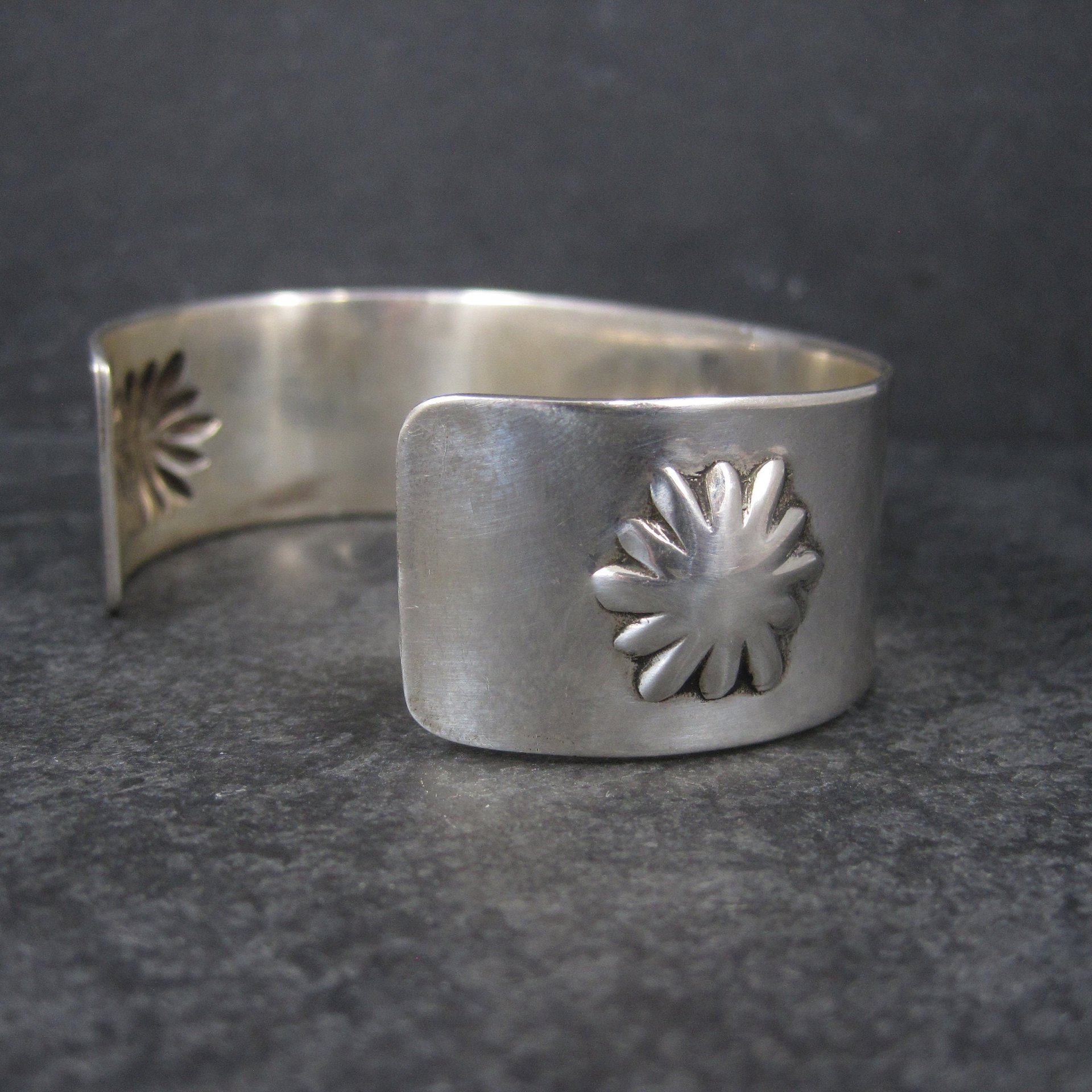 Mother of Pearl Cuff Bracelet 7 Inches