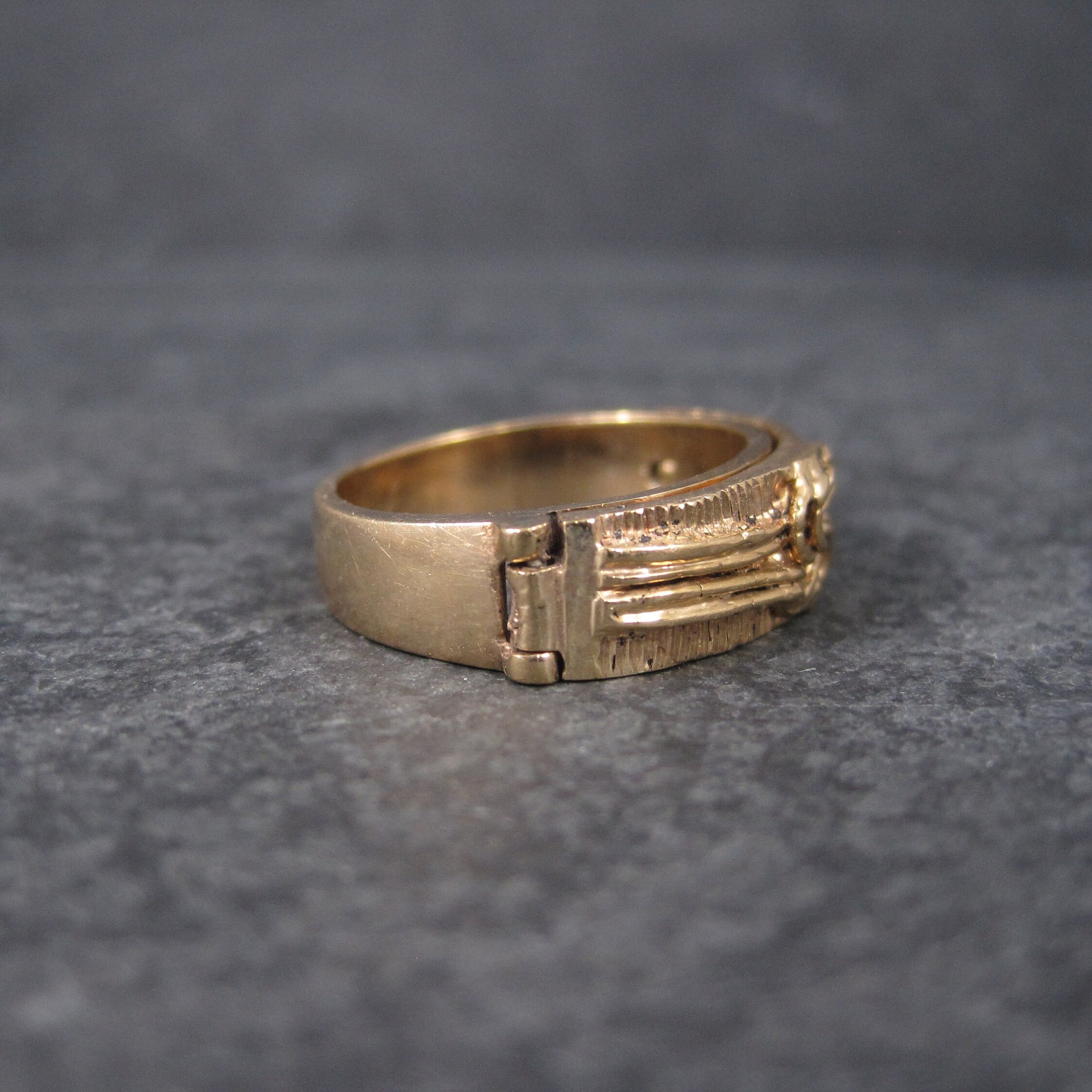Antique 14K Love Knot Band Ring Size 7 New Old Stock