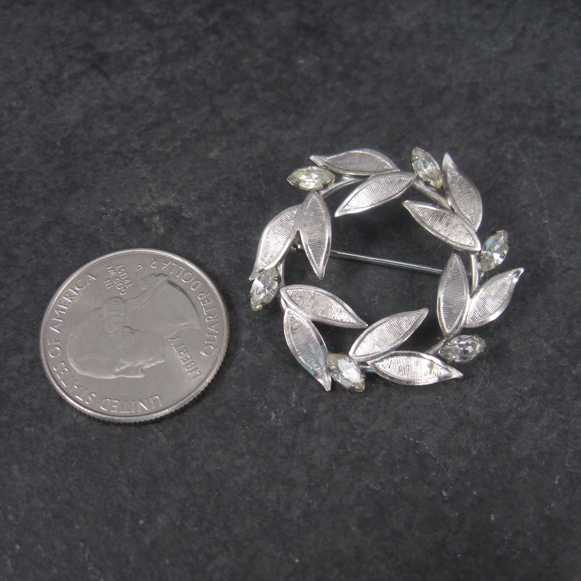 Estate Carl Art Rhinestone Circle Brooch