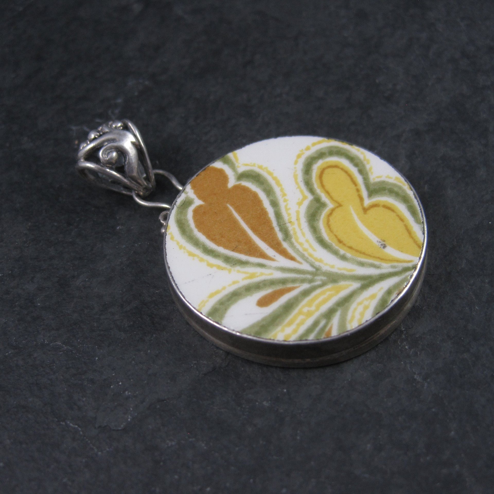Vintage Sterling Yellow Pottery Pendant Necklace