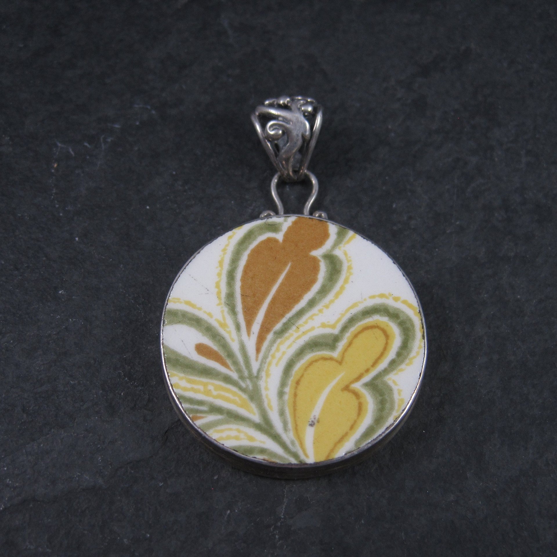 Vintage Sterling Yellow Pottery Pendant Necklace