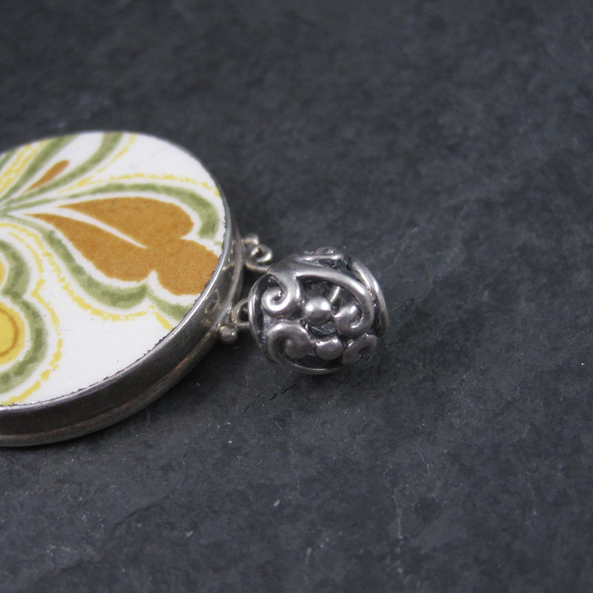 Vintage Sterling Yellow Pottery Pendant Necklace