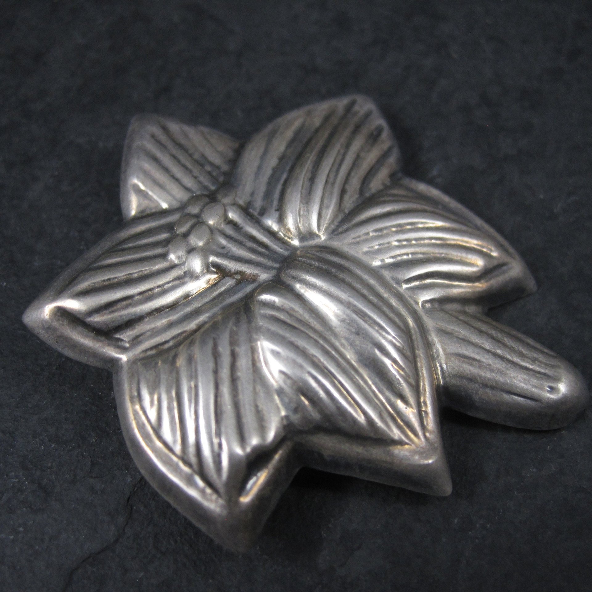 Vintage Mexican Sterling Lily Brooch Pendant Salvador Garcia Jaimez