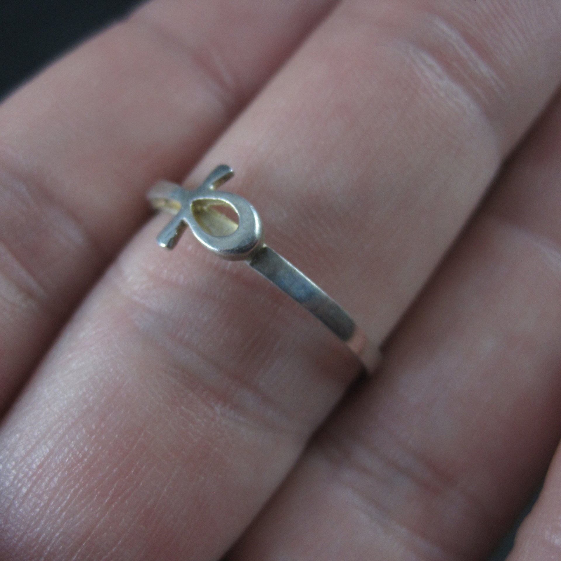 Dainty Vintage Sterling Ankh Ring Size 8