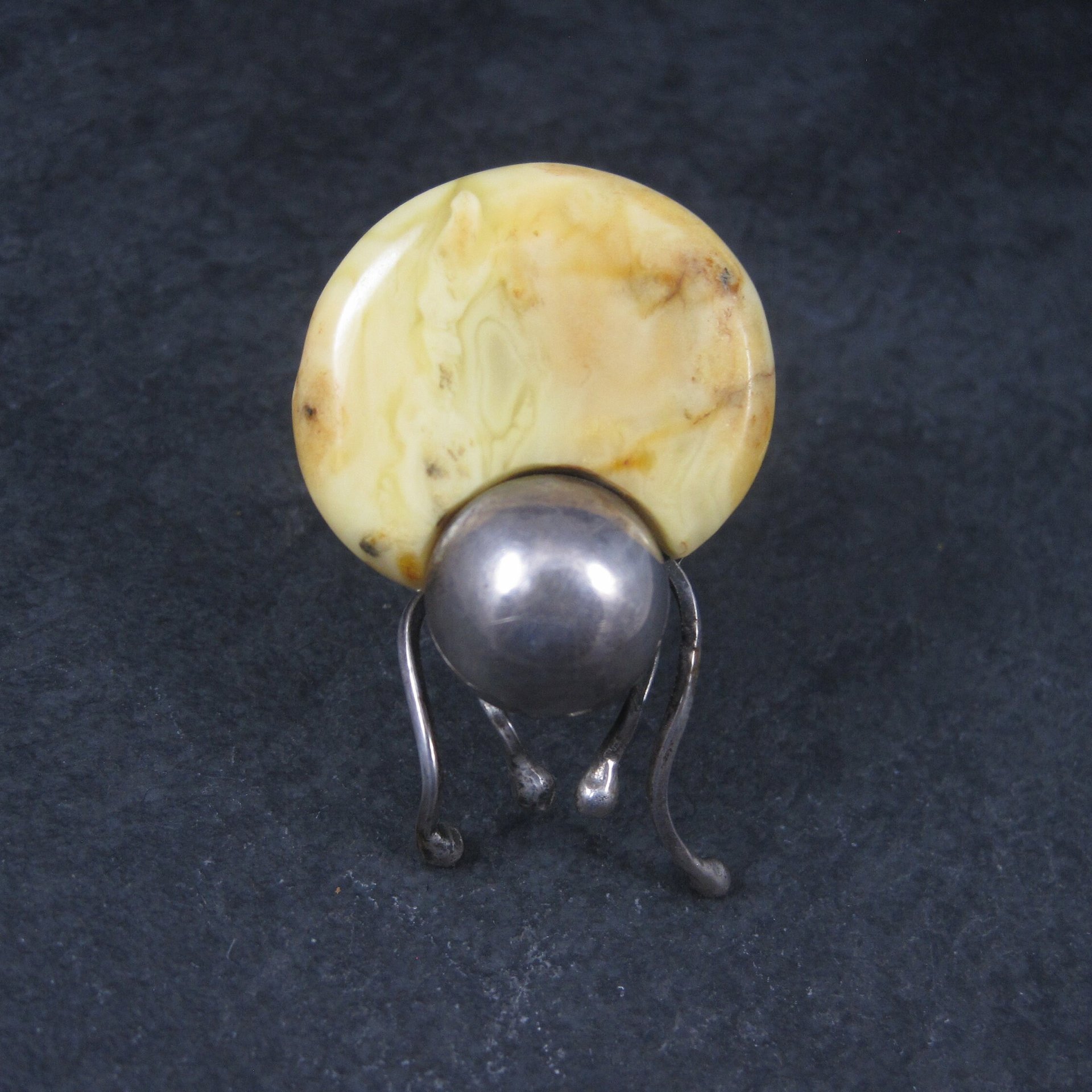 Vintage Artisan Sterling Baltic Egg Yolk Amber Beetle Bug Ring