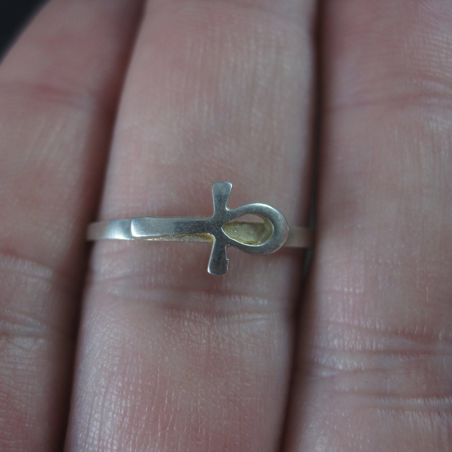Dainty Vintage Sterling Ankh Ring Size 8