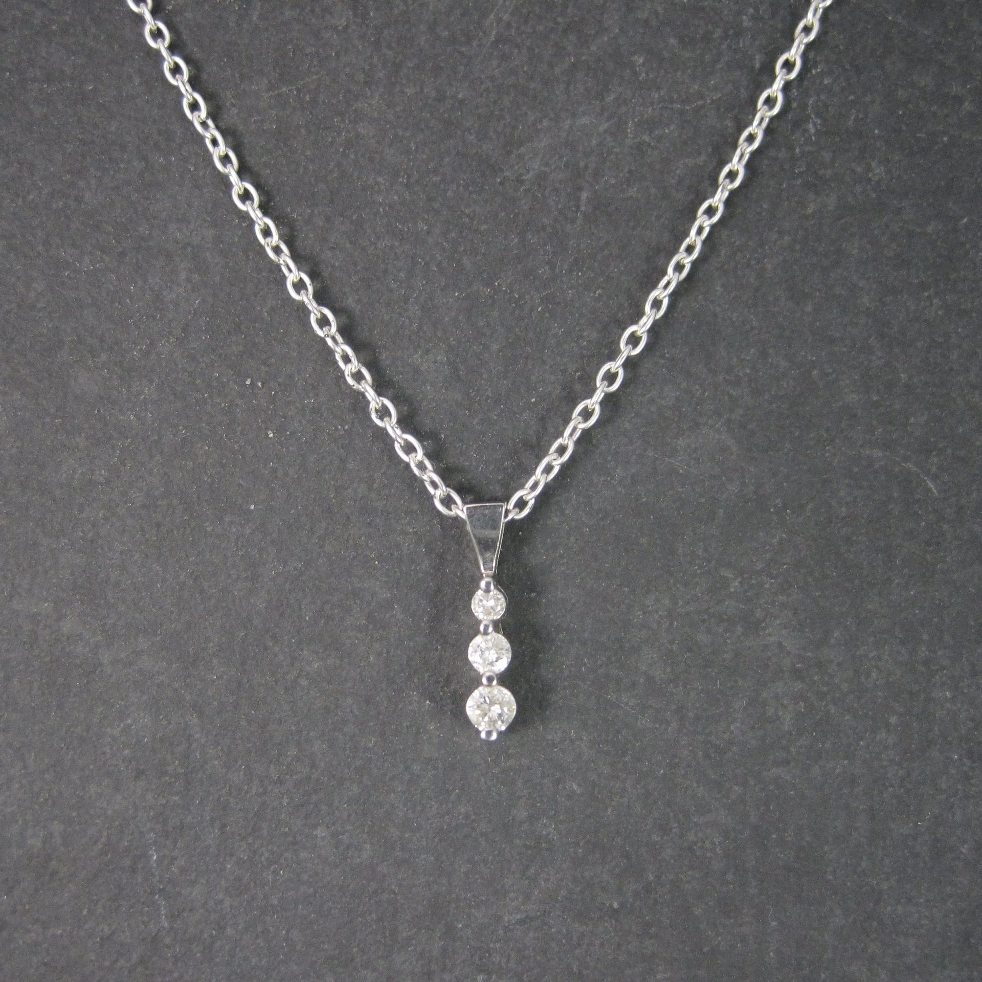 Estate 10K .28 Carat Graduated Diamond Pendant