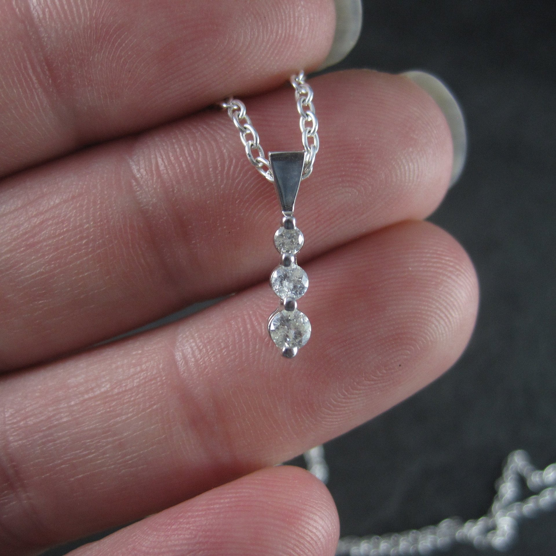 Estate 10K .28 Carat Graduated Diamond Pendant