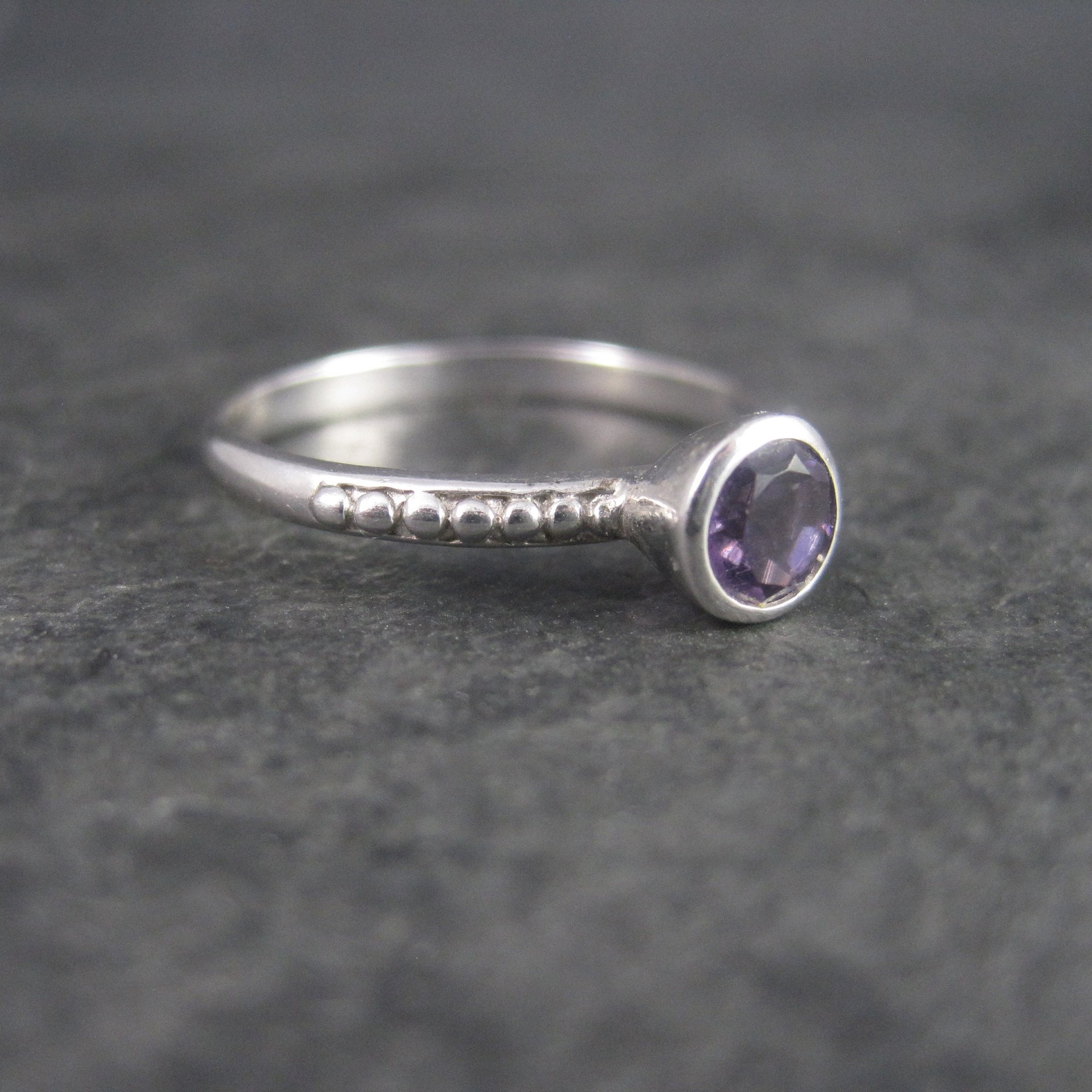Simple Sterling Amethyst Solitaire Ring Size 9 Clyde Duneier