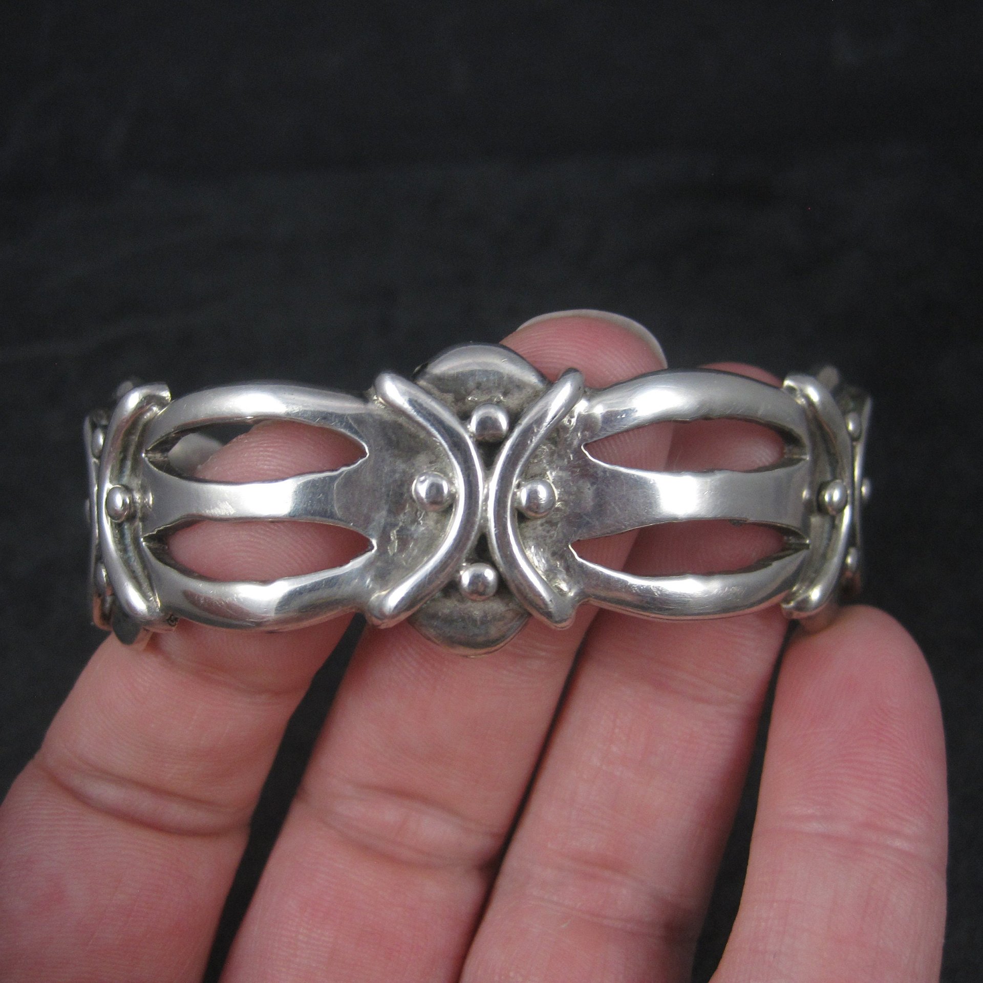 Vintage Mexican 980 Silver Cuff Bracelet 6.5 Inches