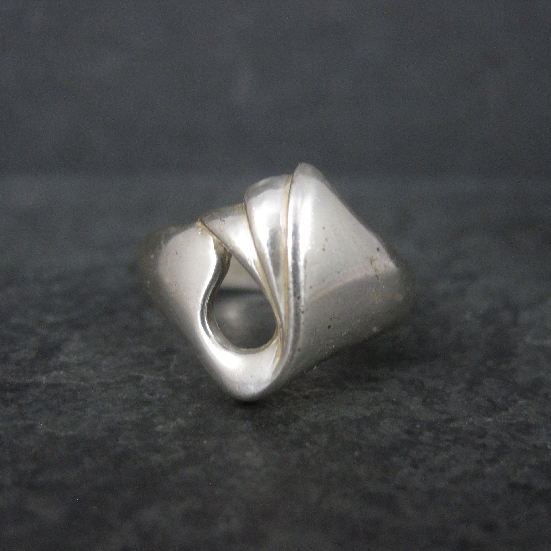 Vintage Modernist Sterling Tulip Ring Size 10