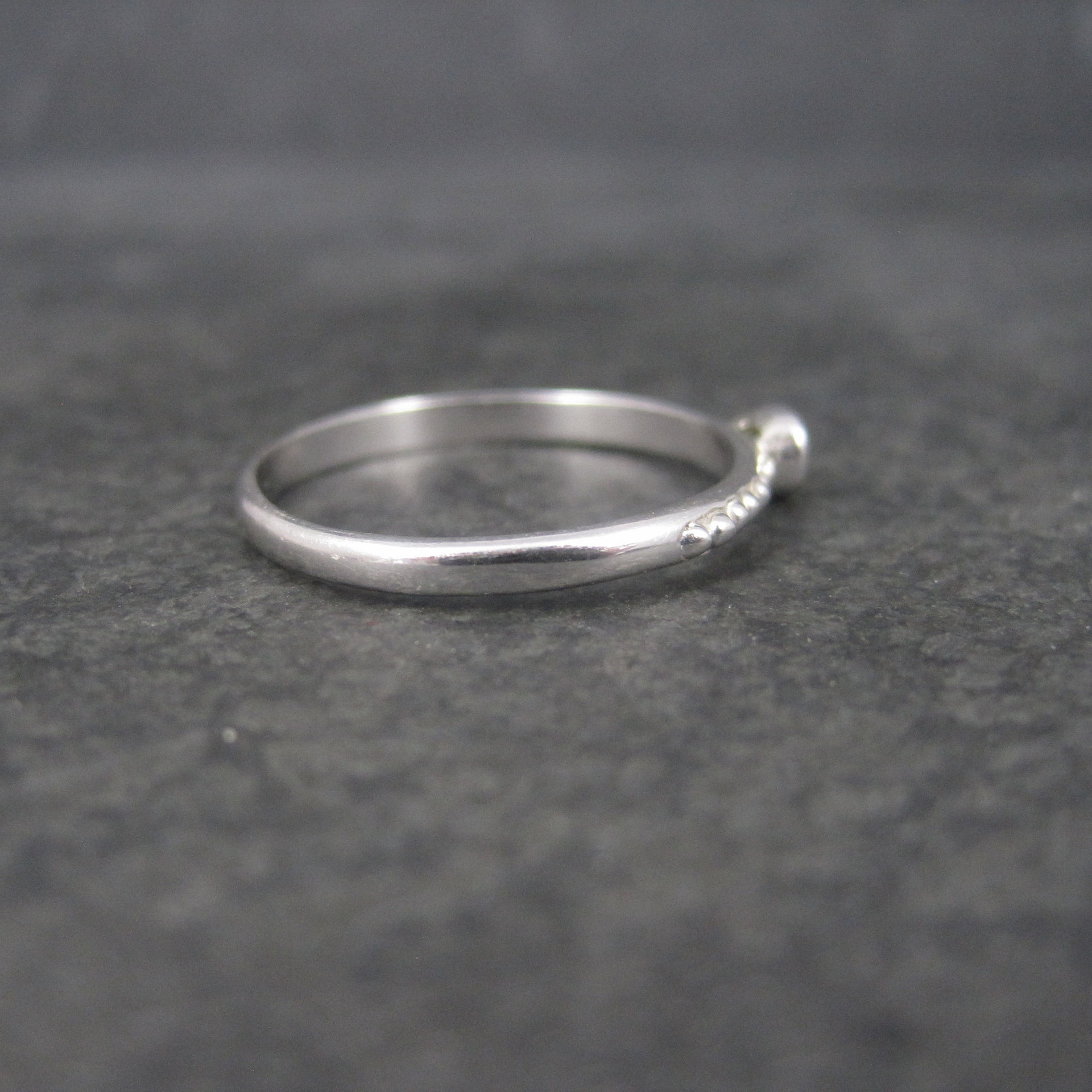 Simple Sterling Peridot Ring Size 9 Clyde Duneier