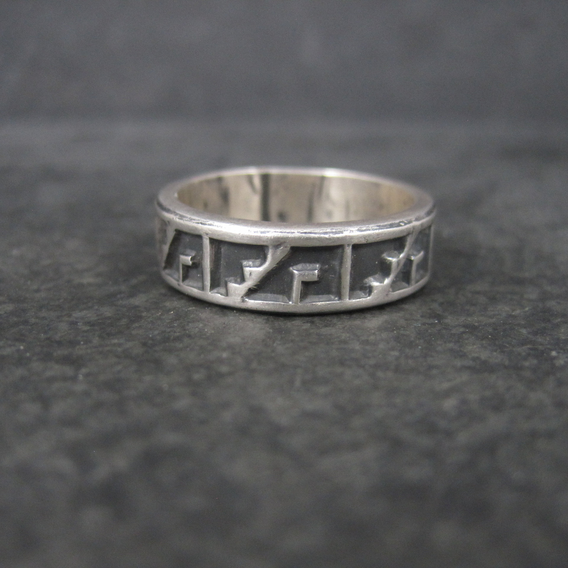 Vintage Sterling Tribal Band Ring Size 10