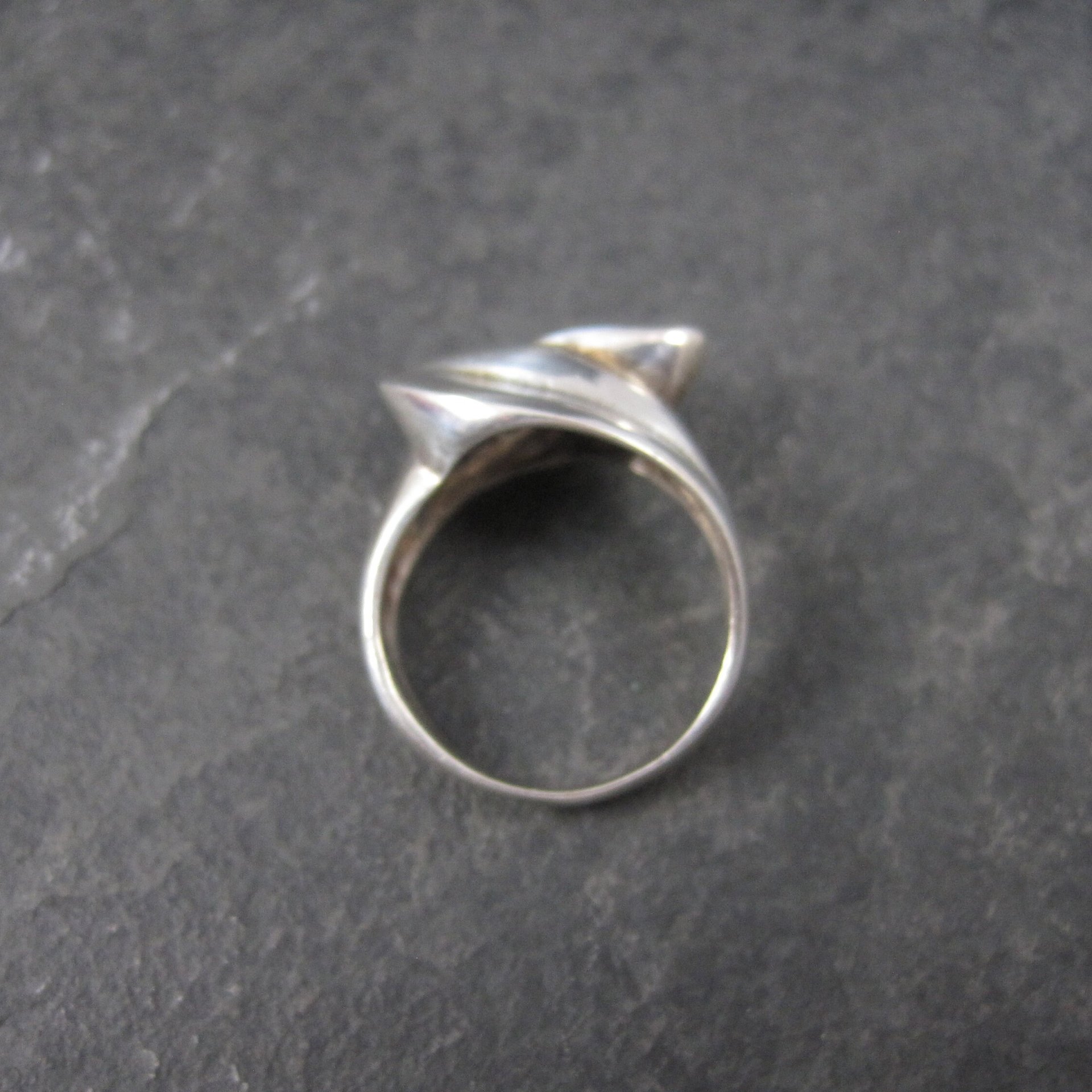 Vintage Sterling Flower Petal Crossover Ring Size 7