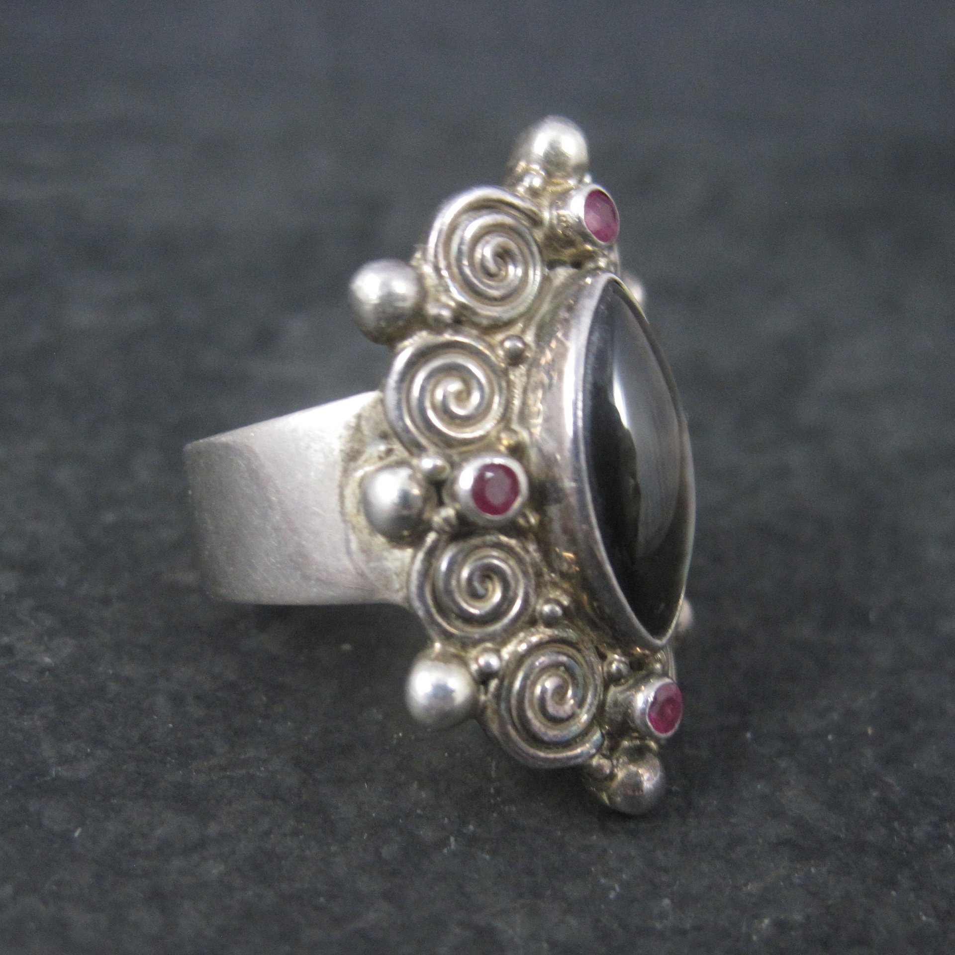 Vintage Sajen Black Mother of Pearl Ruby Ring Size 8