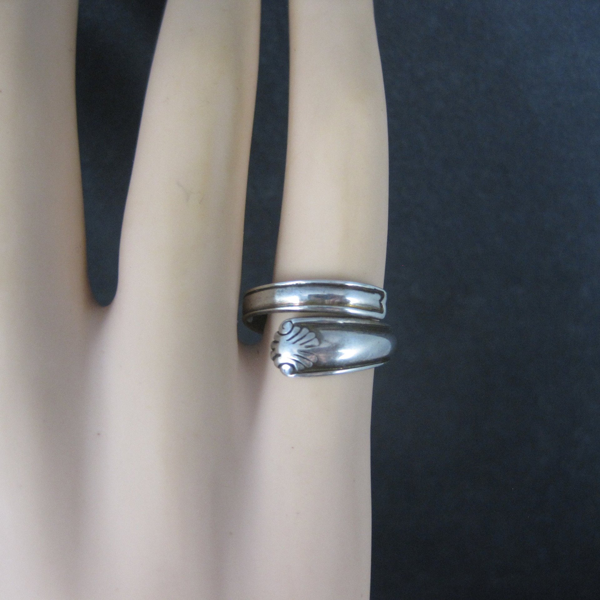 Vintage Deco Style Sterling Crossover Ring Size 6