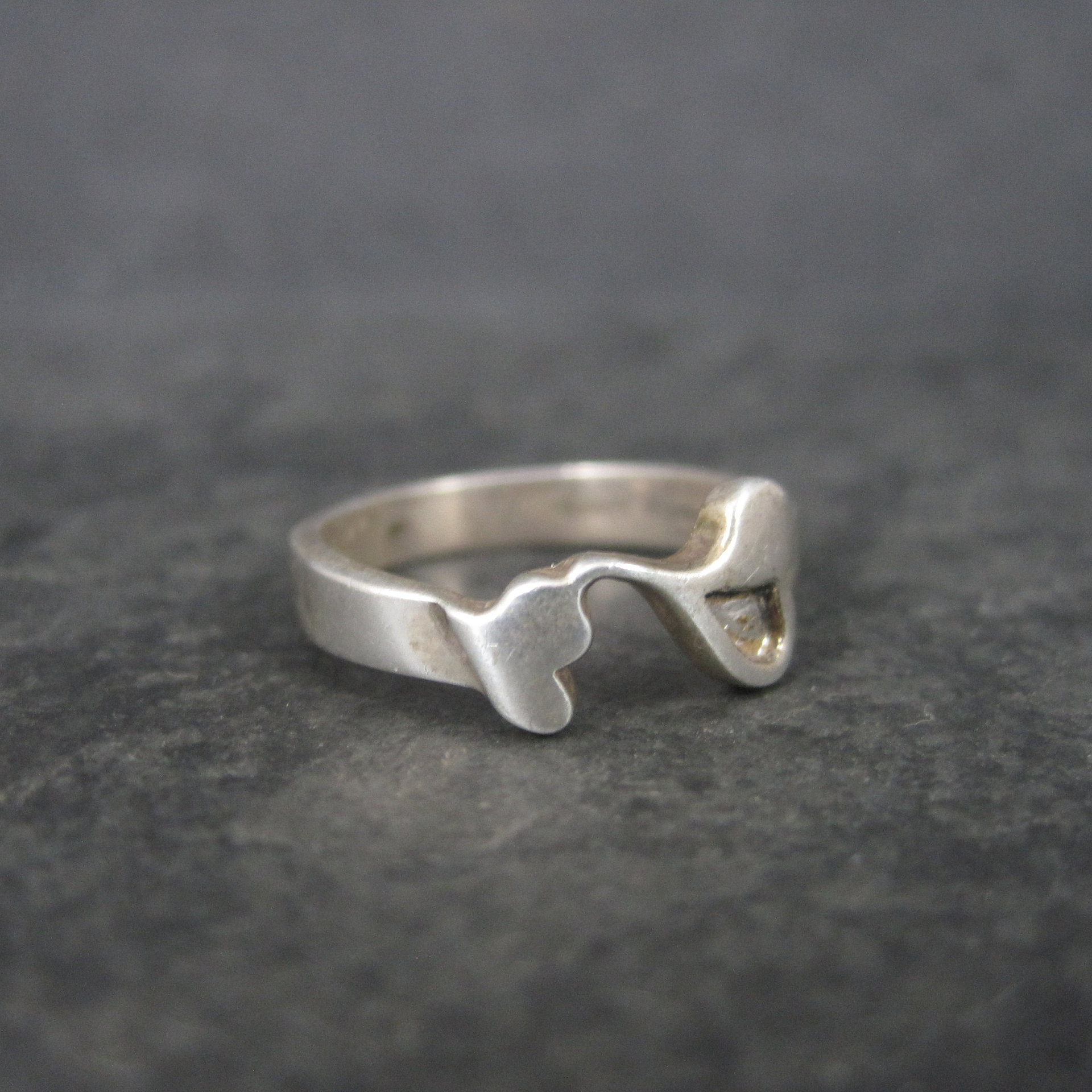 Unique Estate Sterling Heart Ring Size 6