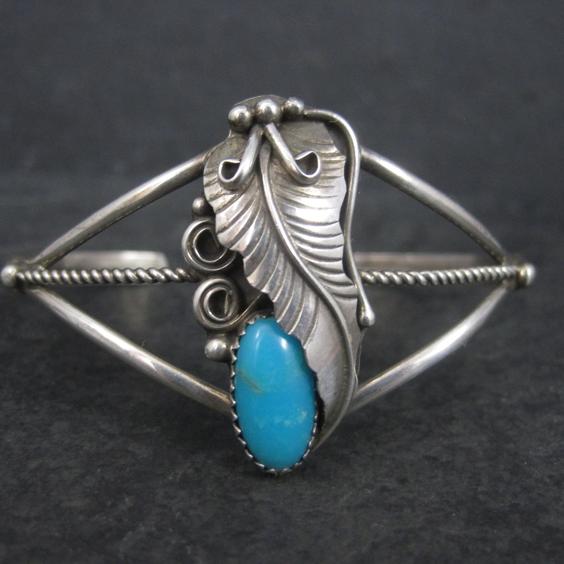 Vintage Native American Turquoise Cuff Bracelet 5.75 Inches