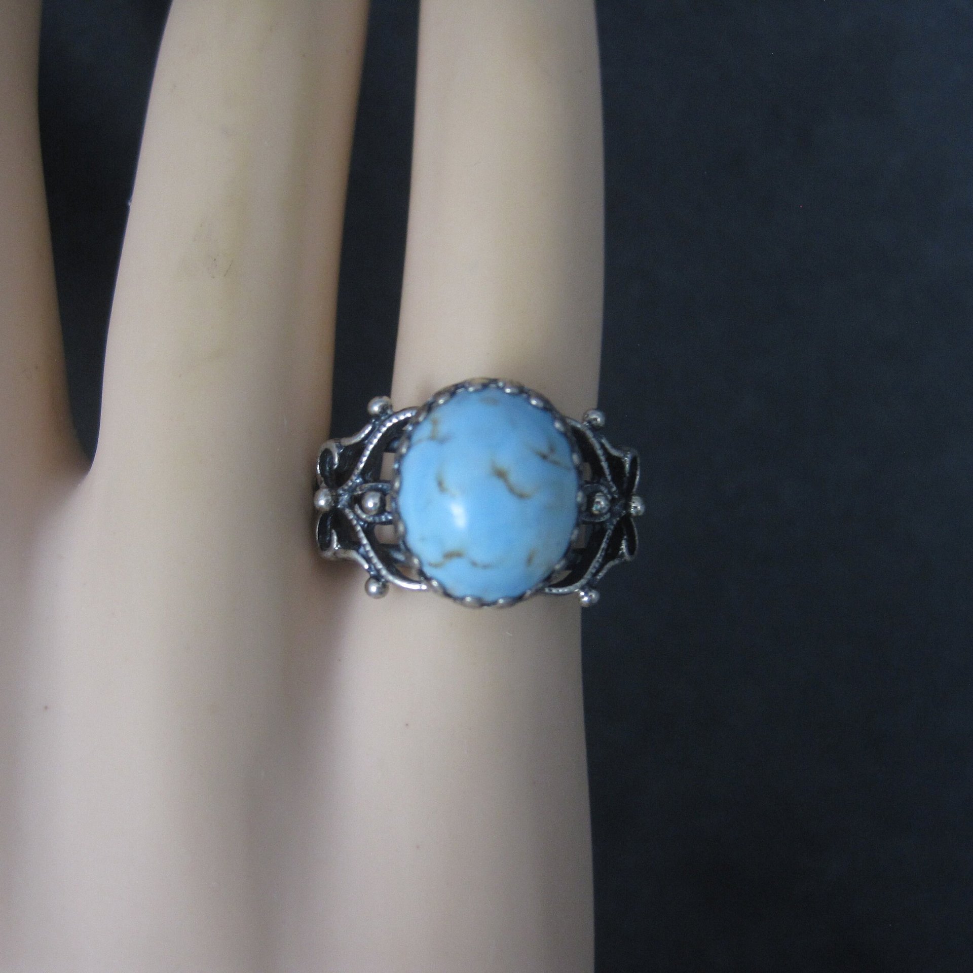 Vintage Adjustable Sterling Blue Art Glass Ring Size 5.5