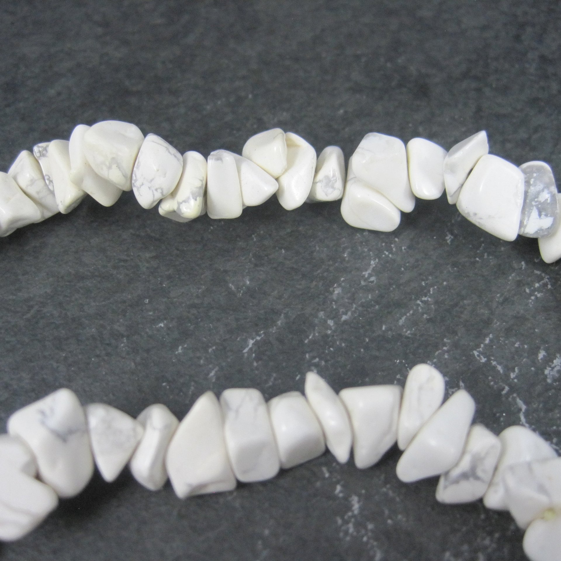 Vintage Howlite Nugget Bead Necklace 30 Inches
