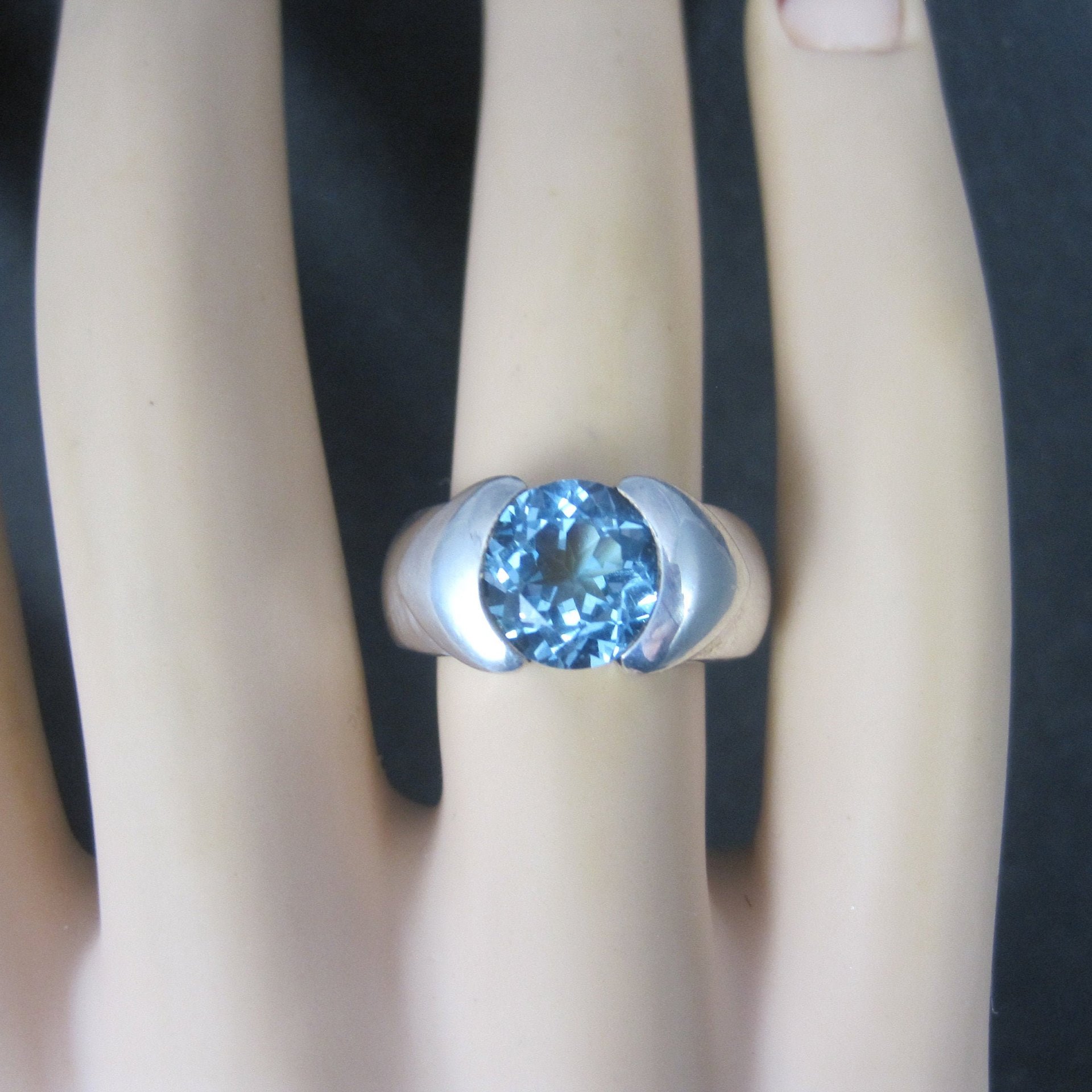 Vintage .999 Silver Blue Topaz Ring Size 6