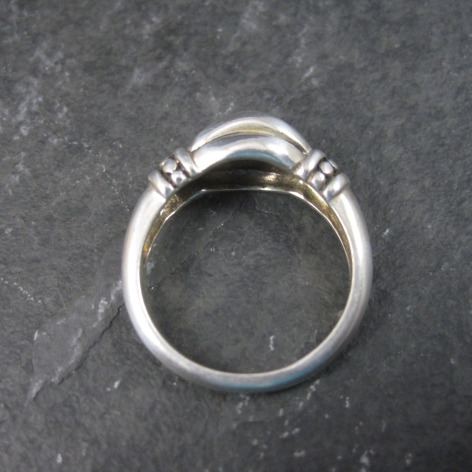 Vintage Sterling Ribbed Dome Ring Size 8