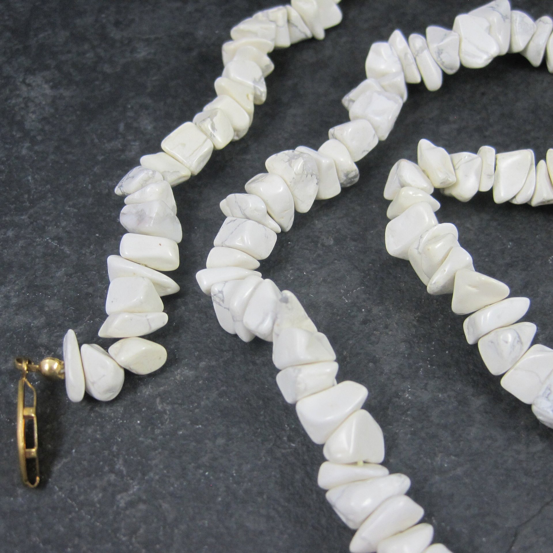 Vintage Howlite Nugget Bead Necklace 30 Inches