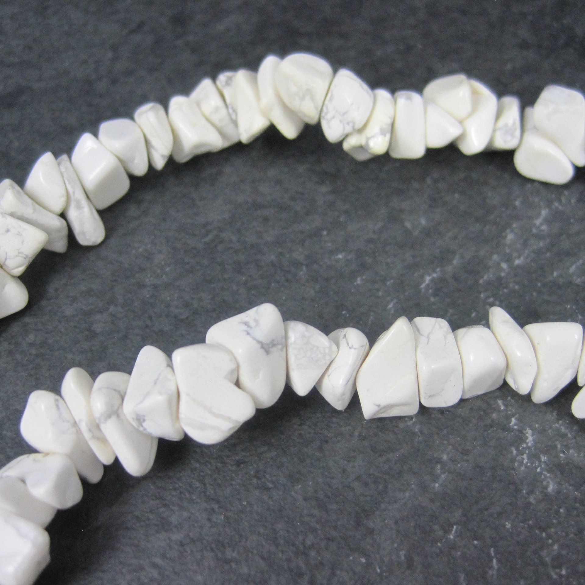 Vintage Howlite Nugget Bead Necklace 30 Inches