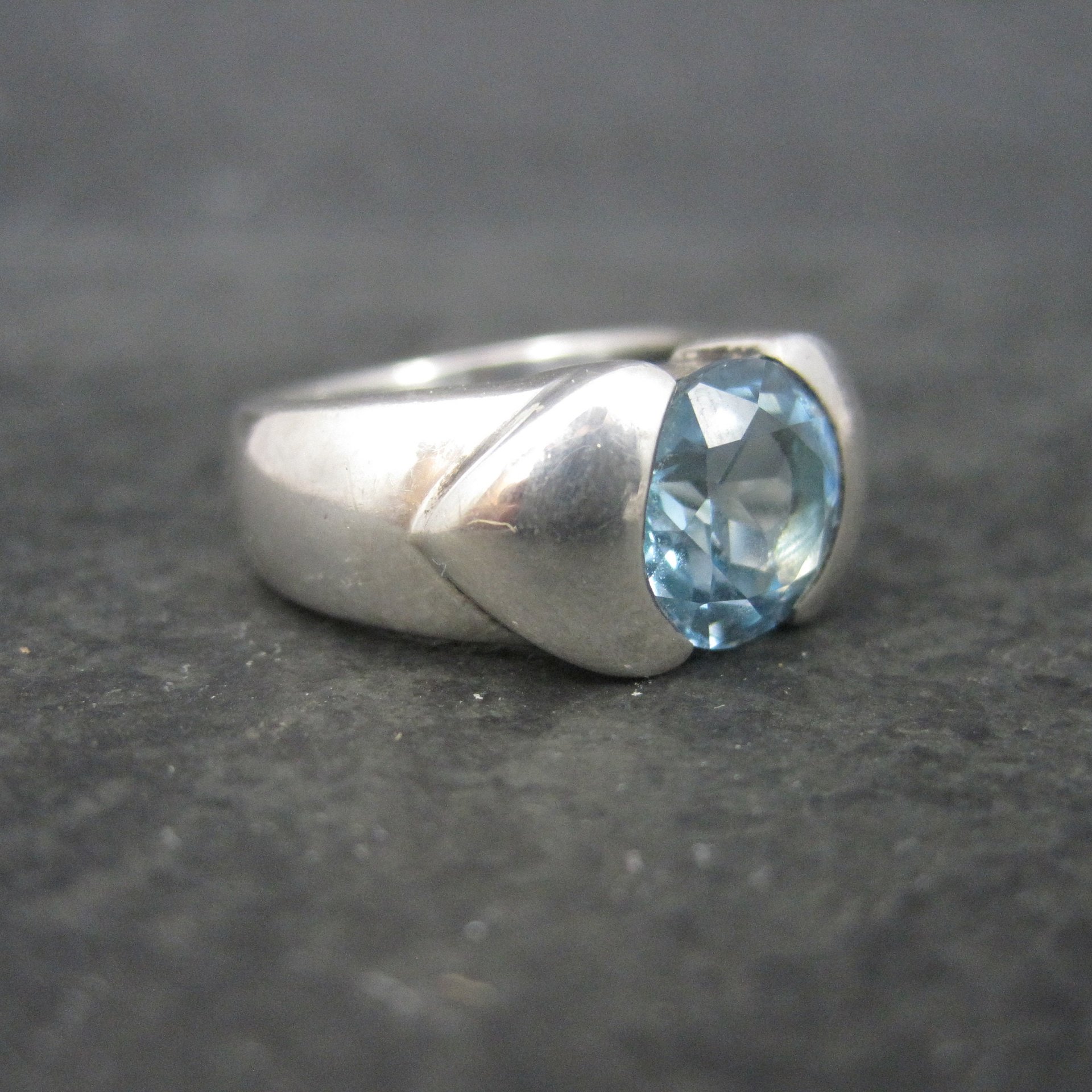 Vintage .999 Silver Blue Topaz Ring Size 6