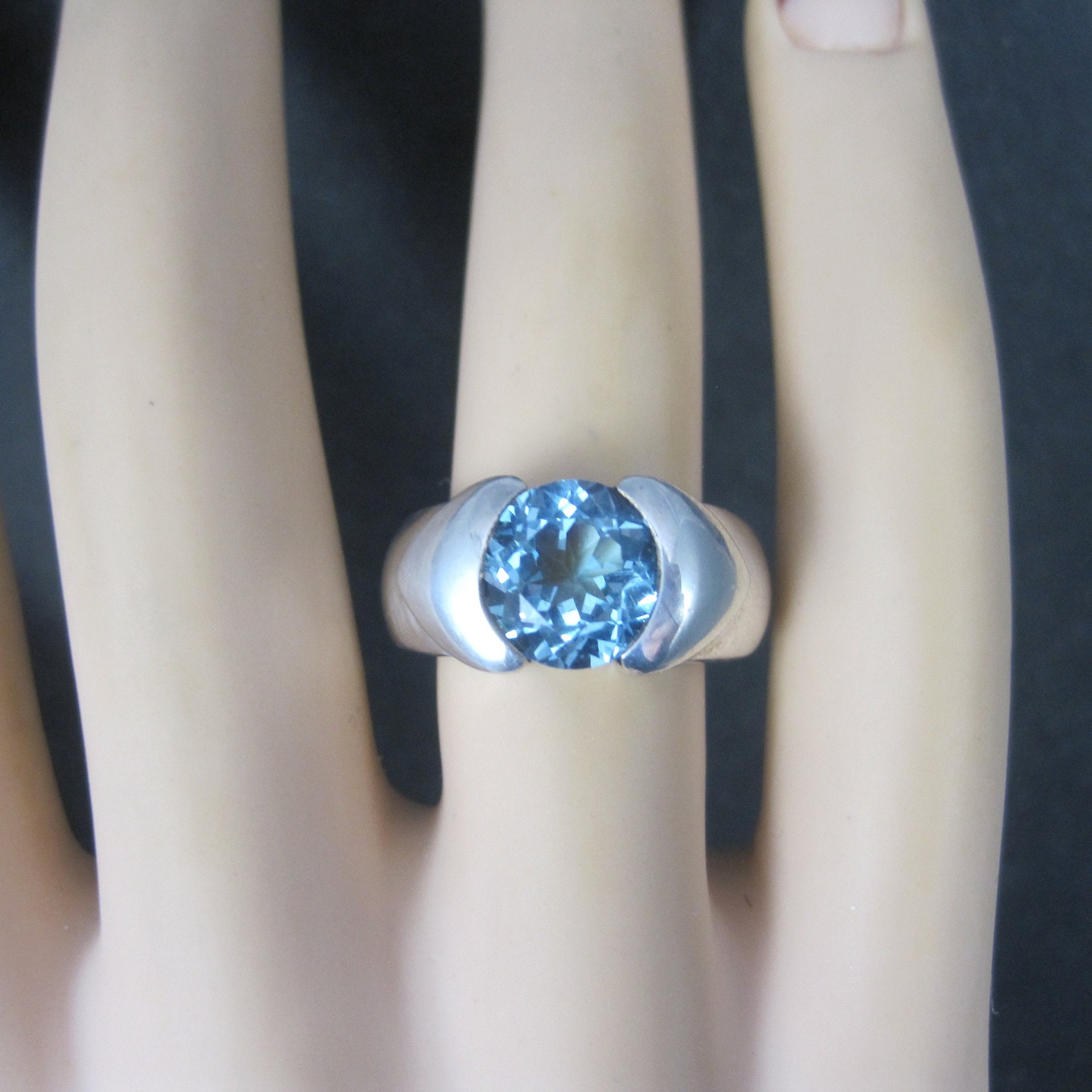 Vintage .999 Silver Blue Topaz Ring Size 6