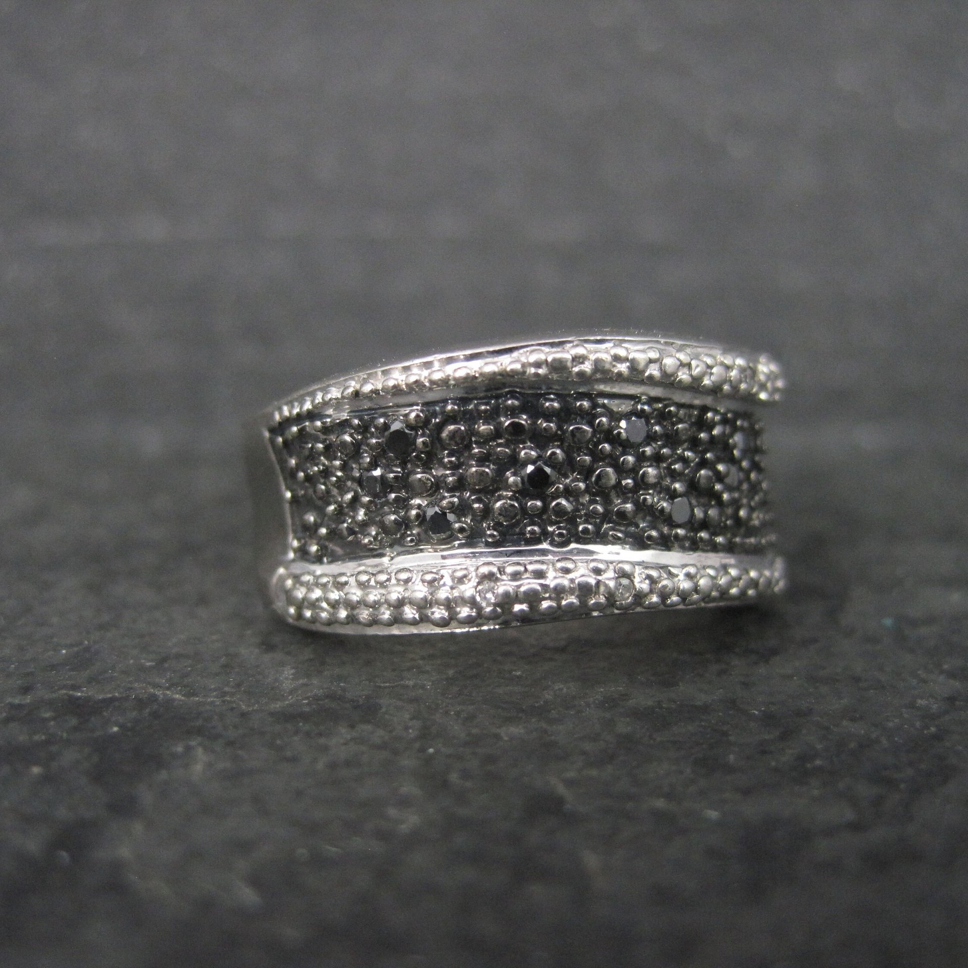 Sterling Black White Diamond Illusion Ring Wavy Band Size 7