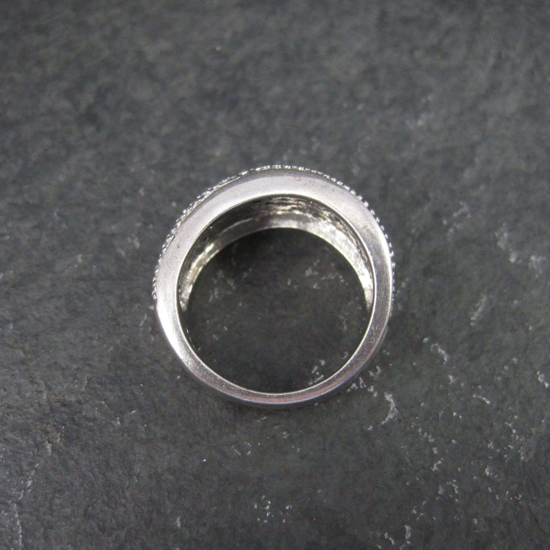 Sterling Black White Diamond Illusion Ring Wavy Band Size 7