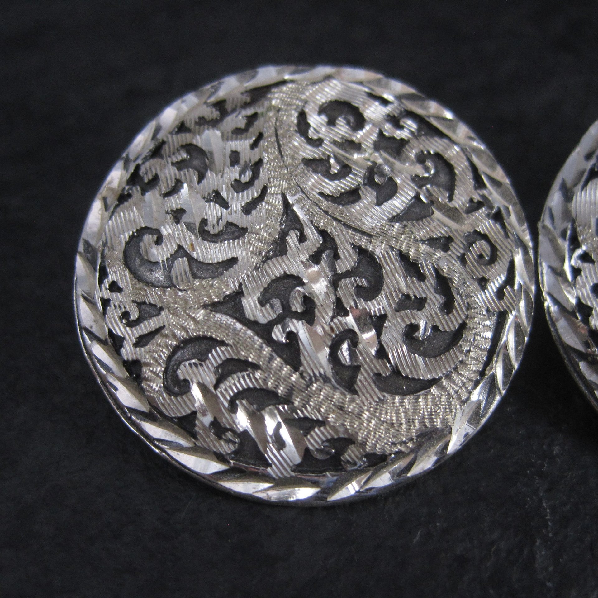Large Langers Black Hills Silver Diamond Cut Earrings New Old Stock