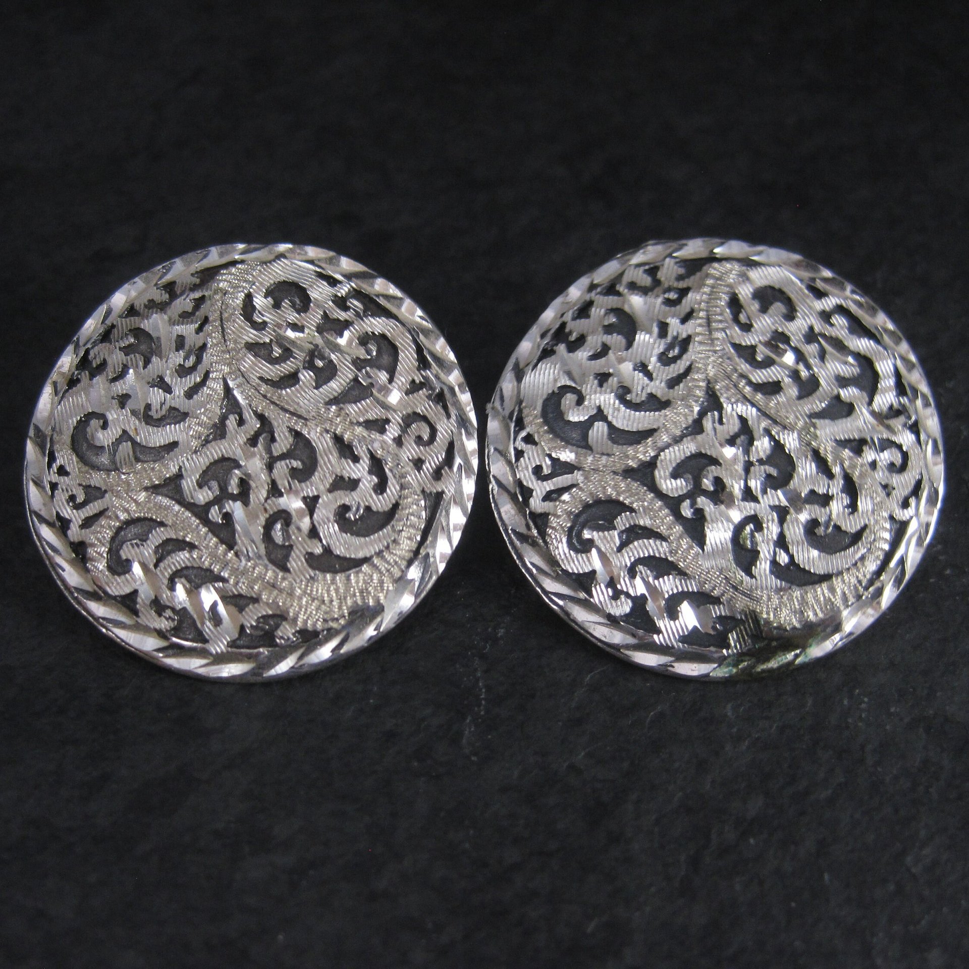 Large Langers Black Hills Silver Diamond Cut Earrings New Old Stock