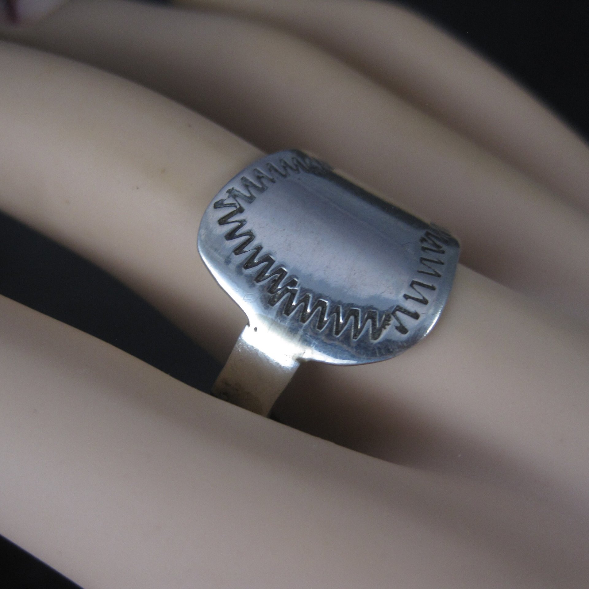 Vintage Southwestern Sterling Spoon Ring Size 11
