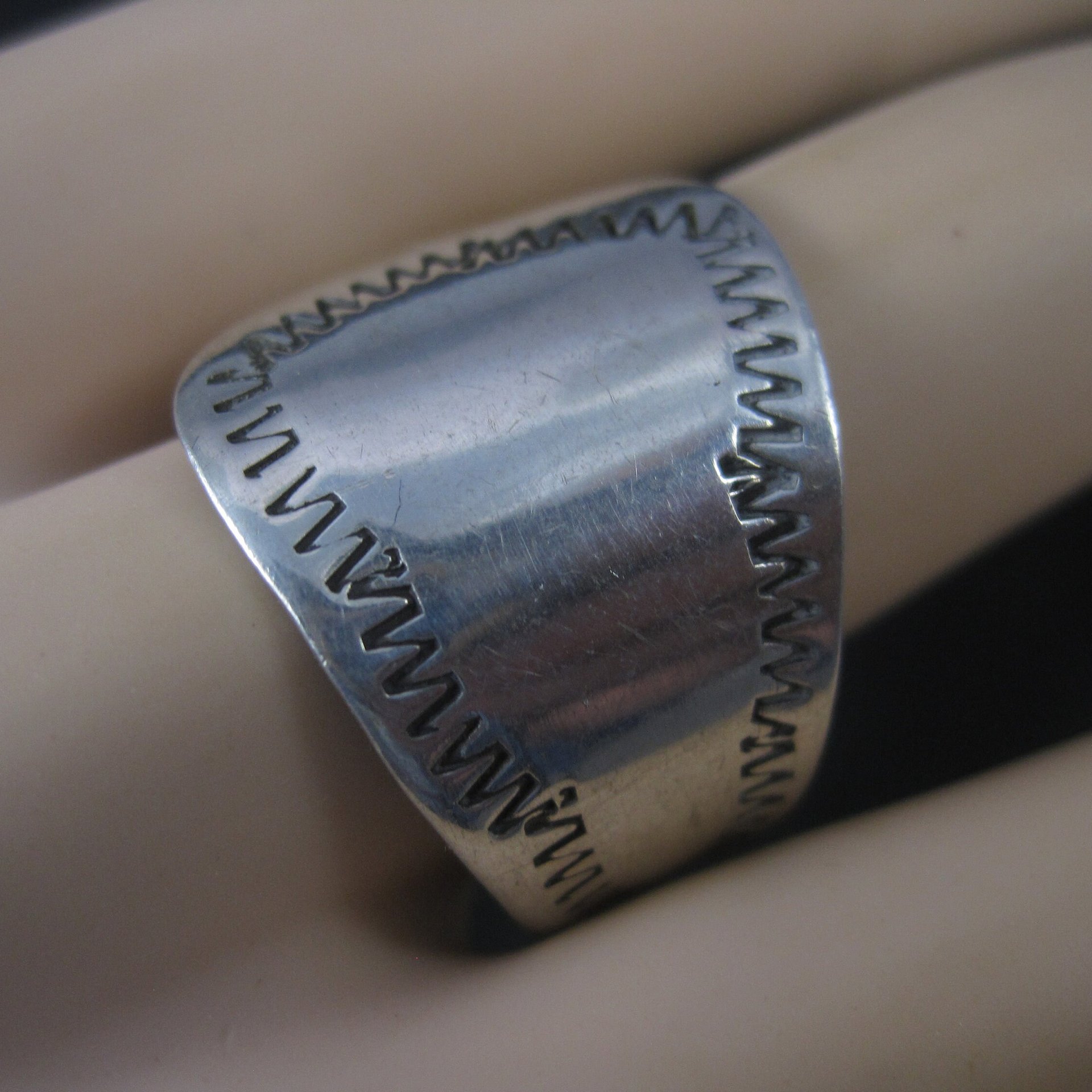 Vintage Southwestern Sterling Spoon Ring Size 11