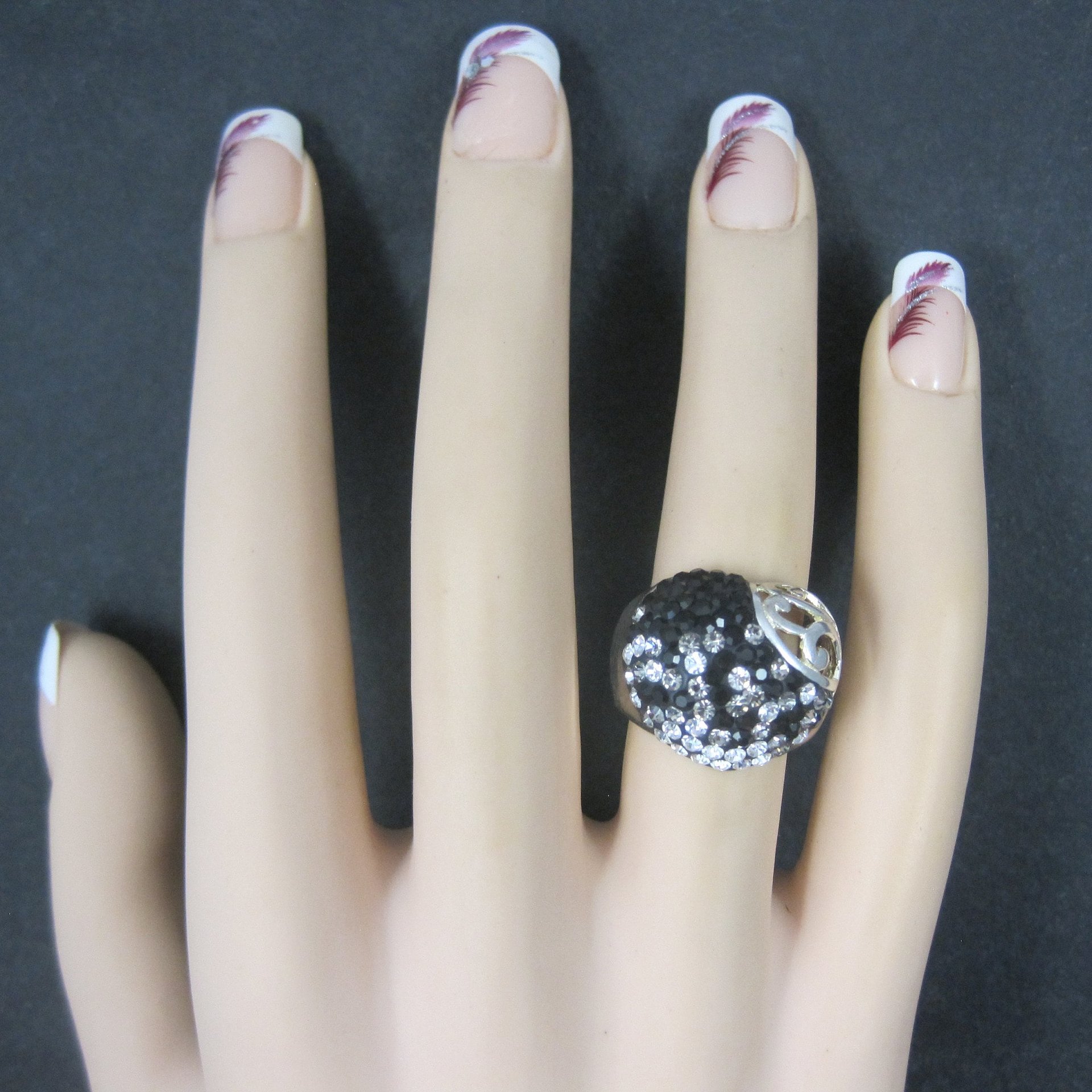 Vintage Sterling Black White Crystal Heart Ring Size 6