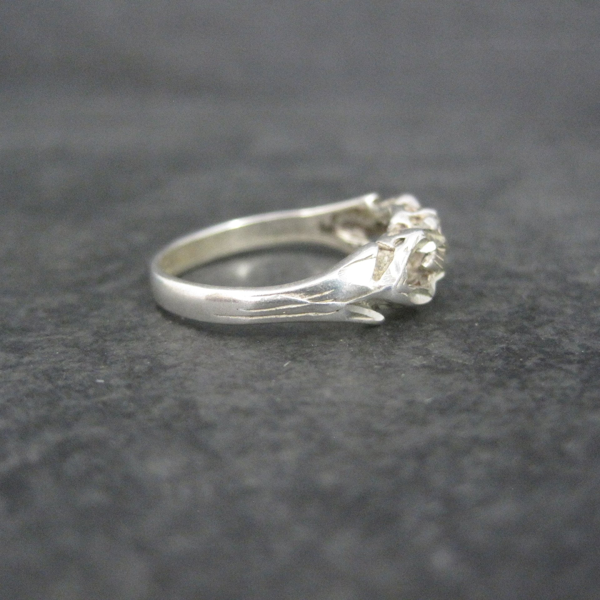 Vintage Sterling Diamond Cut Ring Size 6