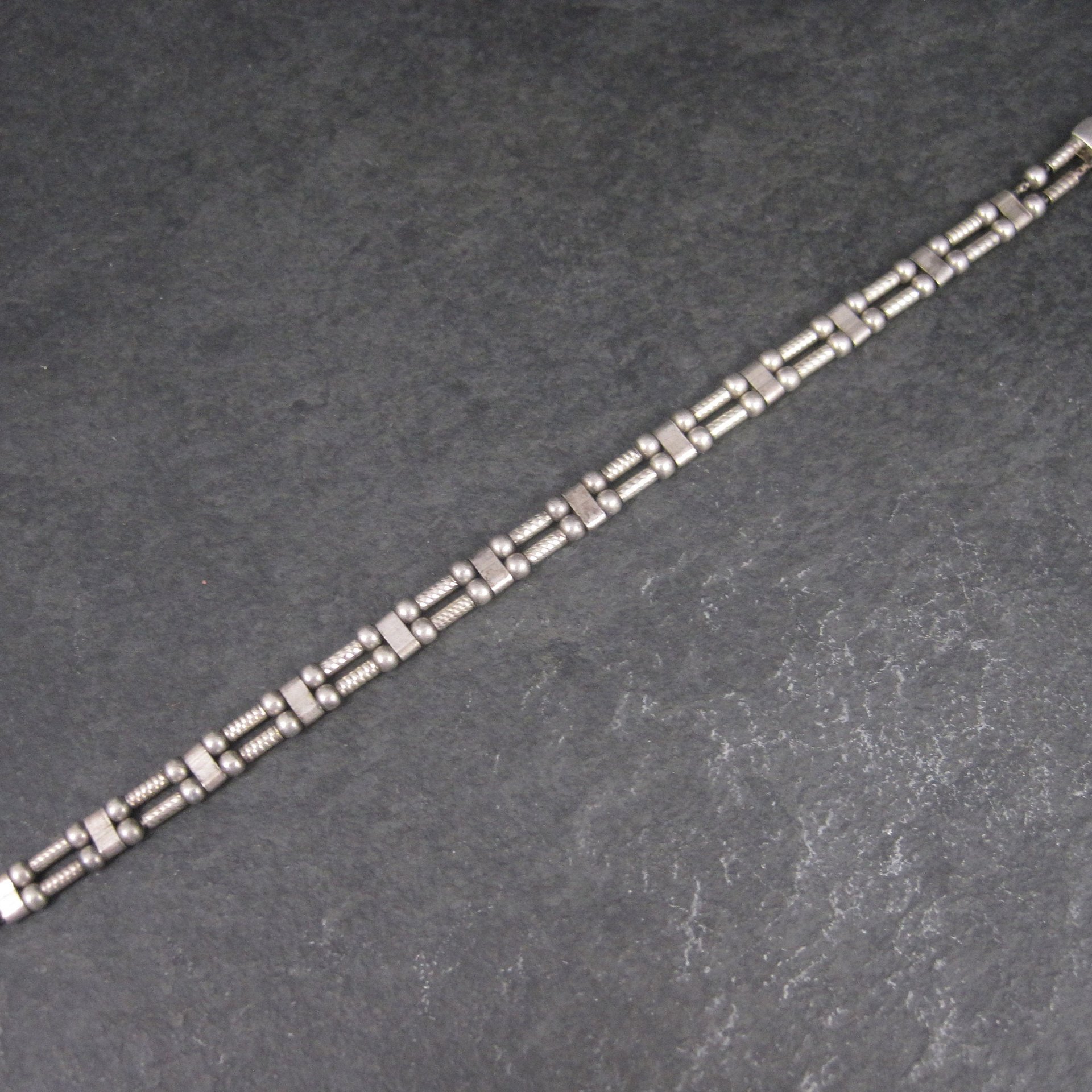 Vintage Sterling Pagoda Bracelet 7.75 Inches