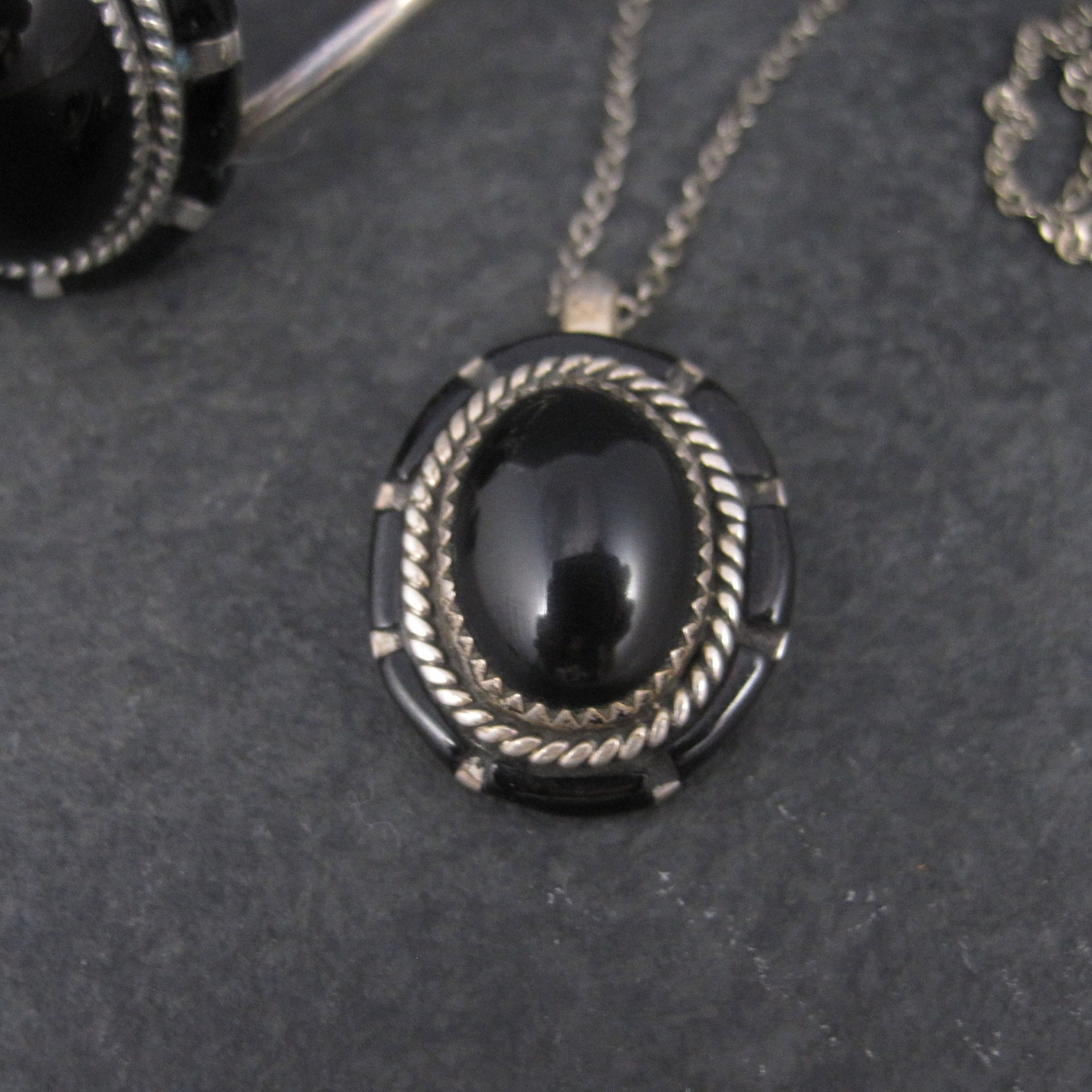 Vintage Southwestern Onyx Inlay Bracelet Pendant Ring Jewelry Set Size 5