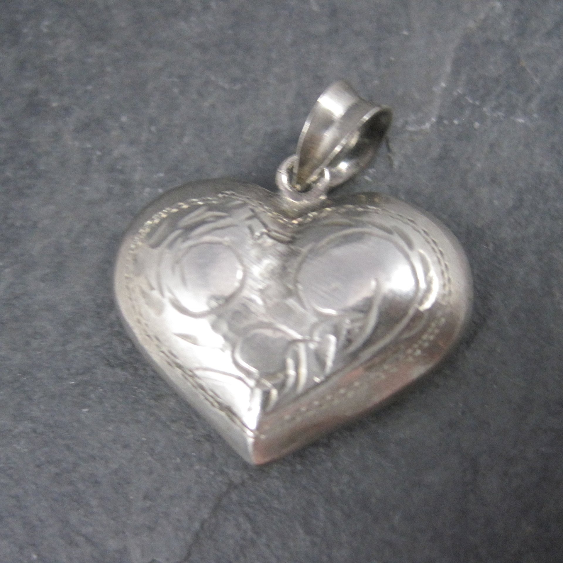 Vintage Sterling Etched Puffy Heart Pendant
