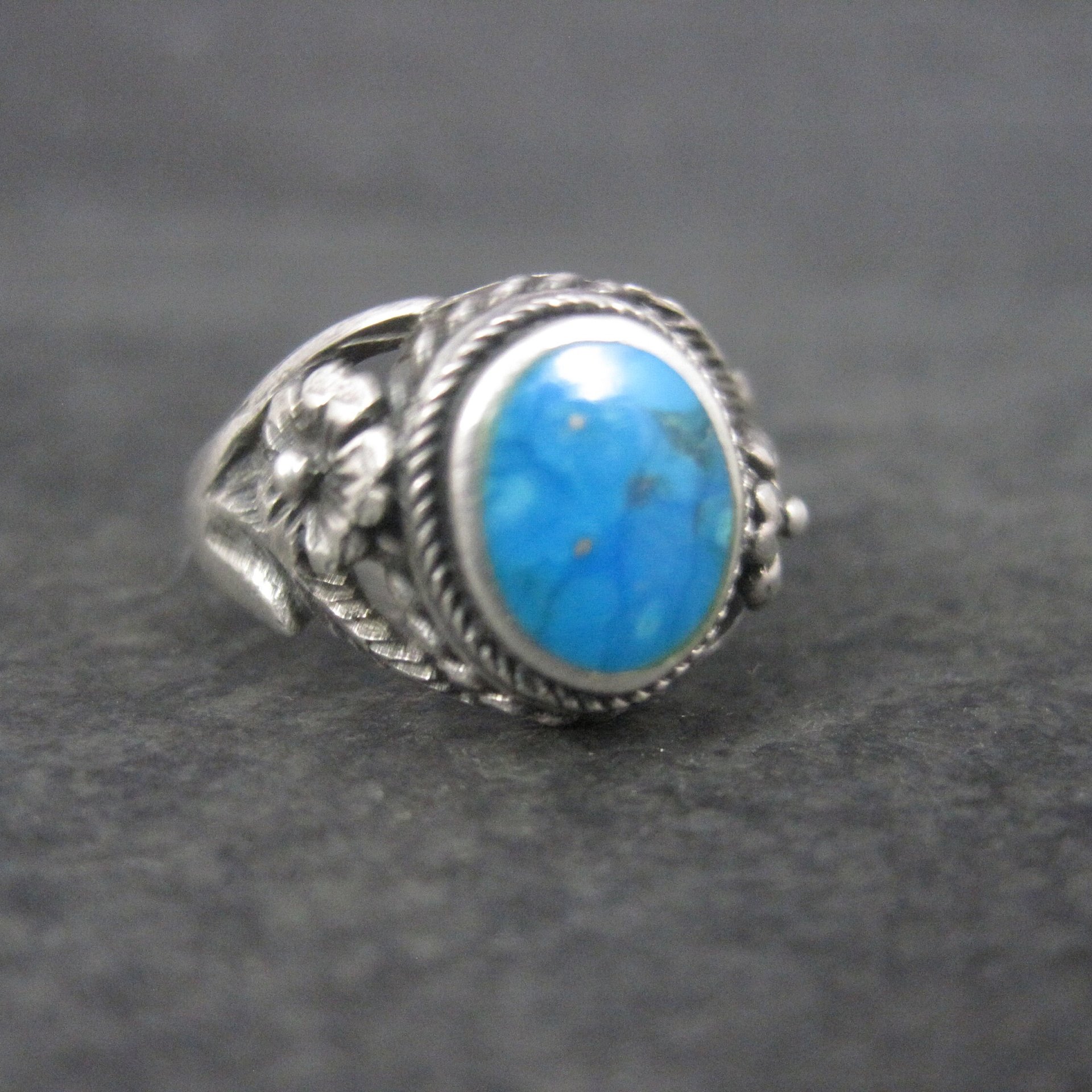 Vintage Sterling Turquoise Flower Ring Size 8