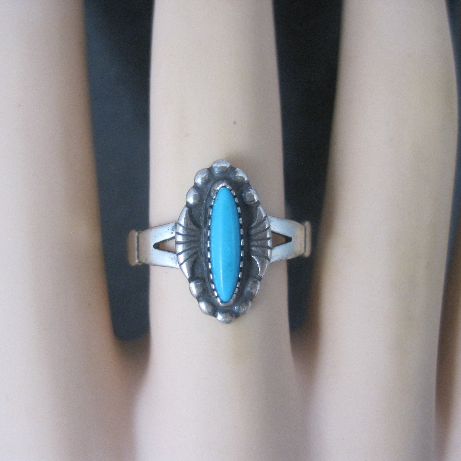 Vintage Southwestern Sterling Turquoise Ring