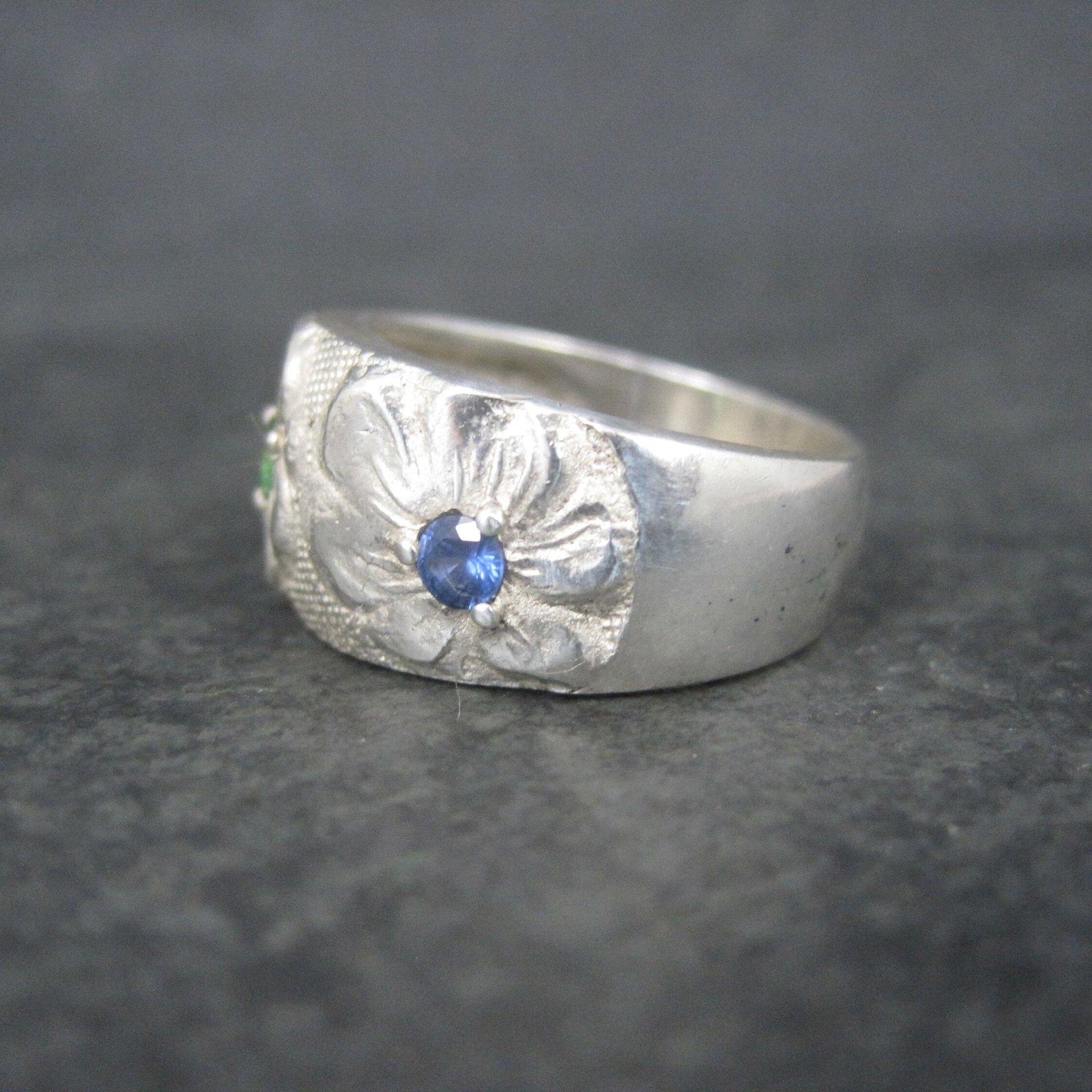 Vintage Sterling Emerald Sapphire Flower Ring Size 8
