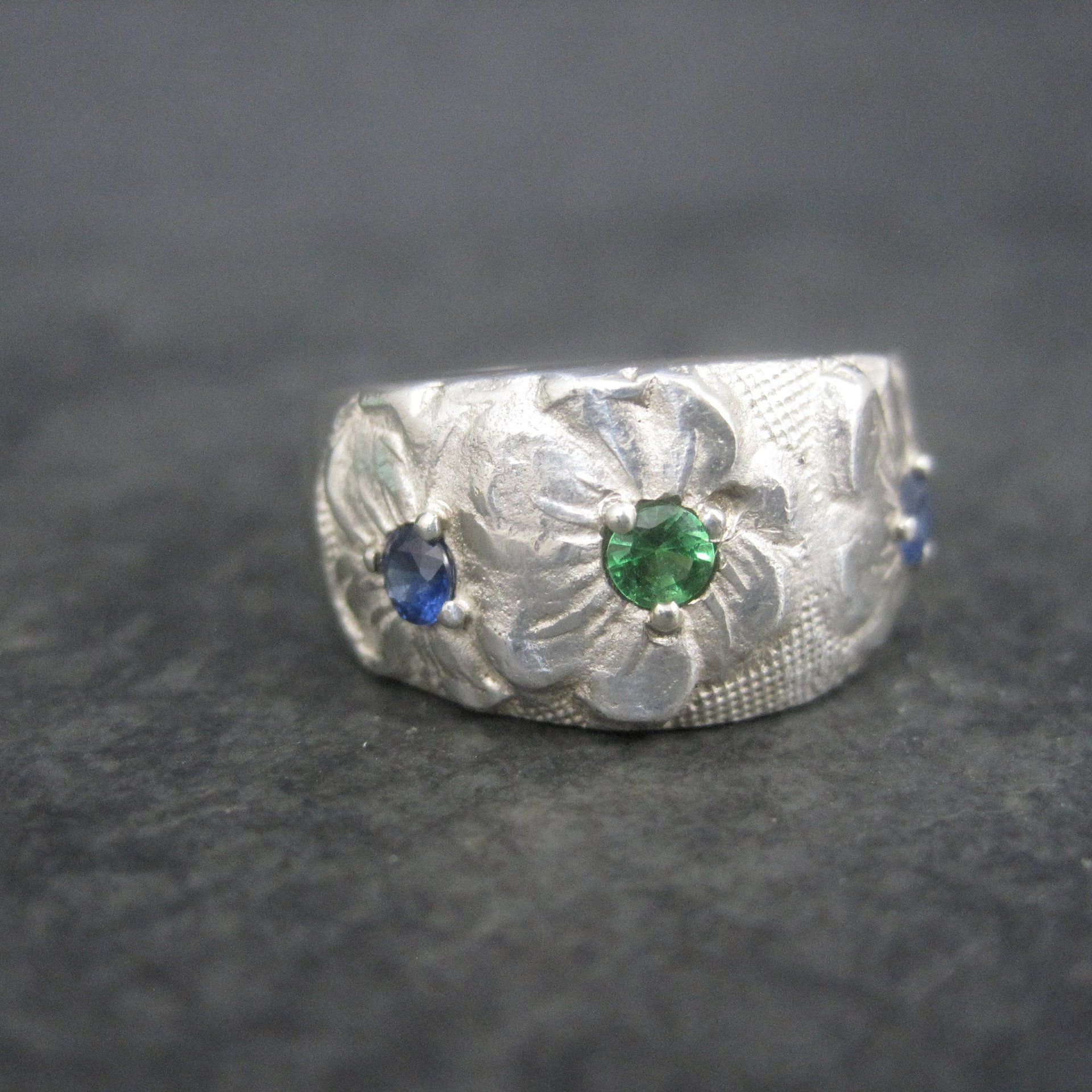 Vintage Sterling Emerald Sapphire Flower Ring Size 8