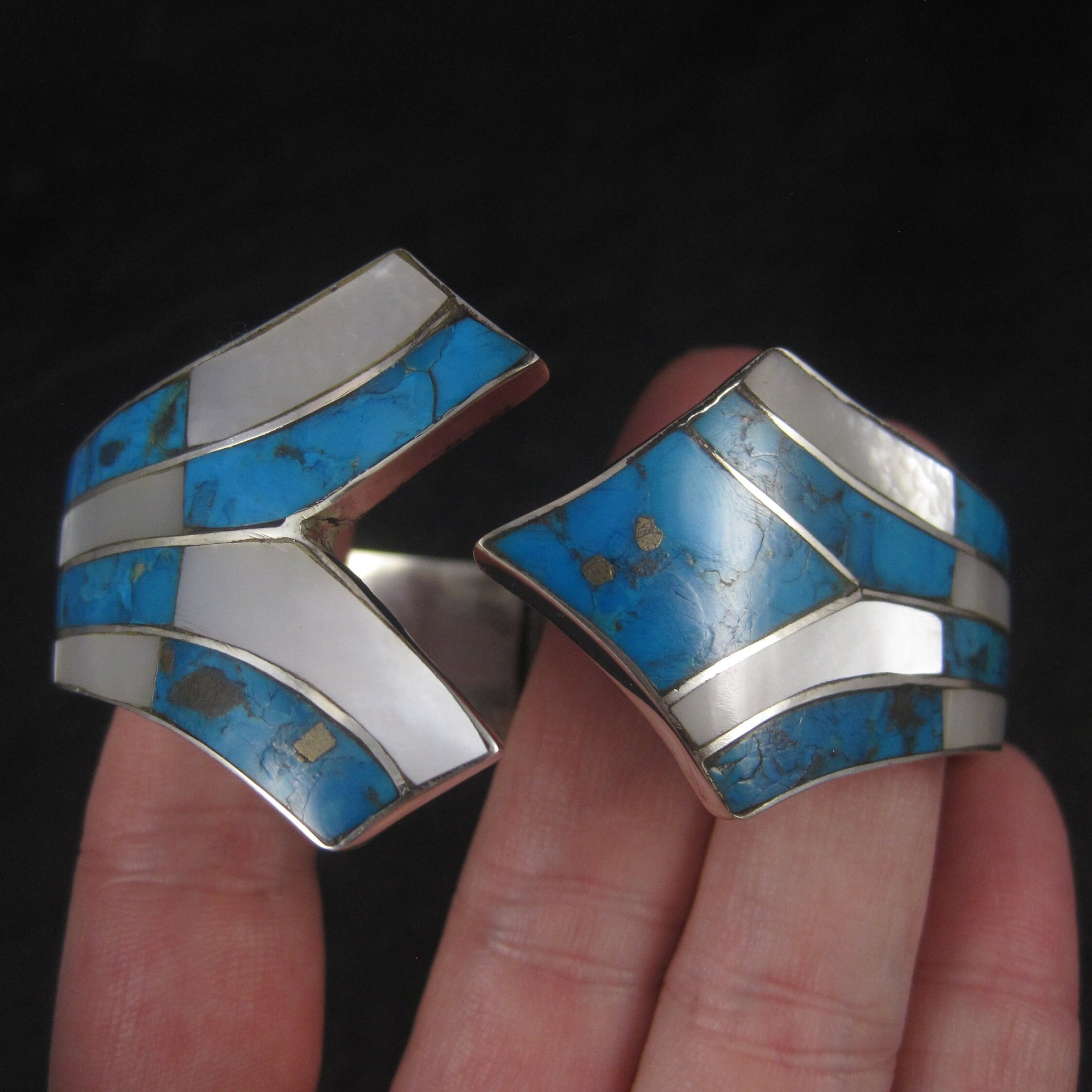 Vintage Southwestern Sterling Turquoise Mother of Pearl Clamper Bracelet 6.75"