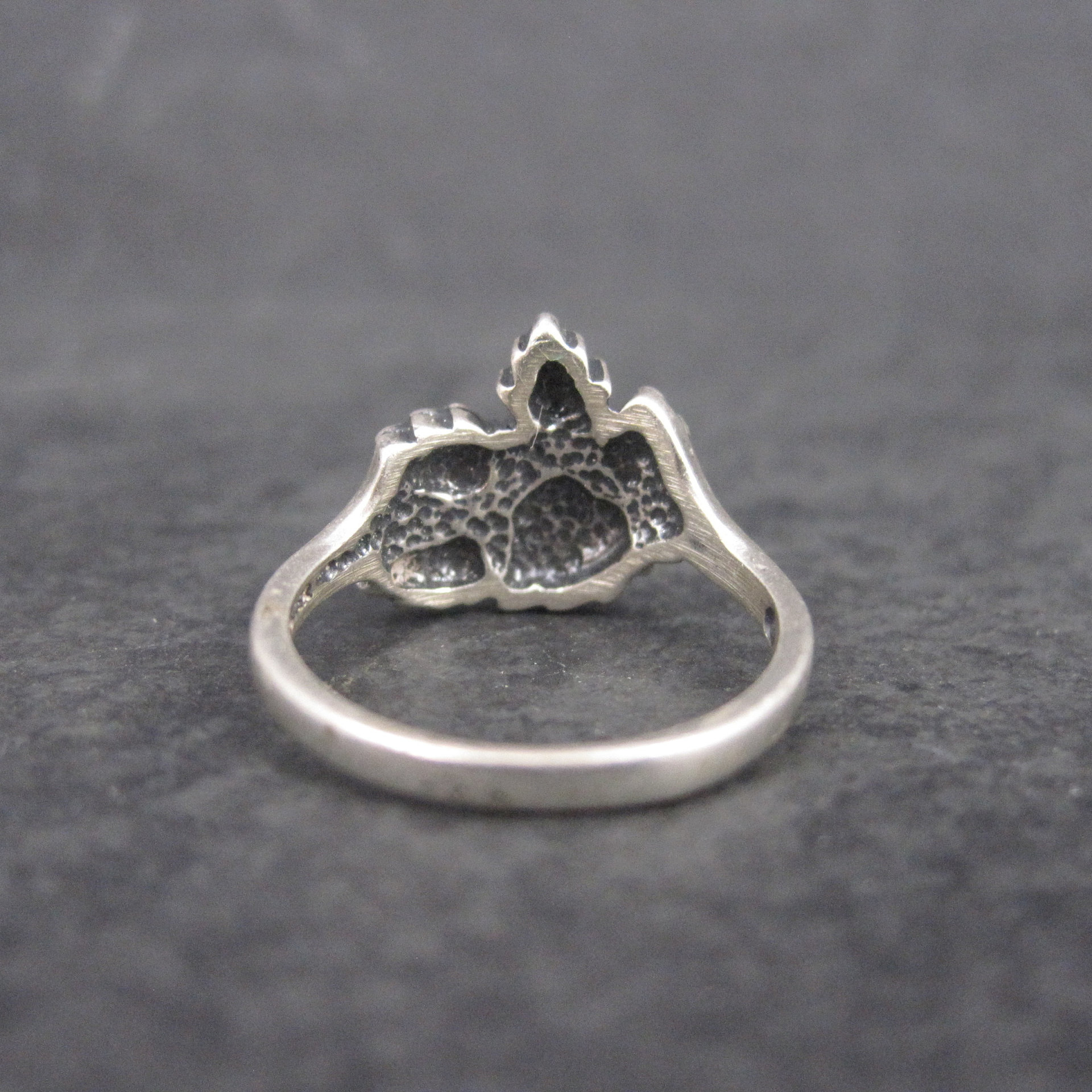 Vintage Sterling Black Hills Silver Leaf Ring Size 6