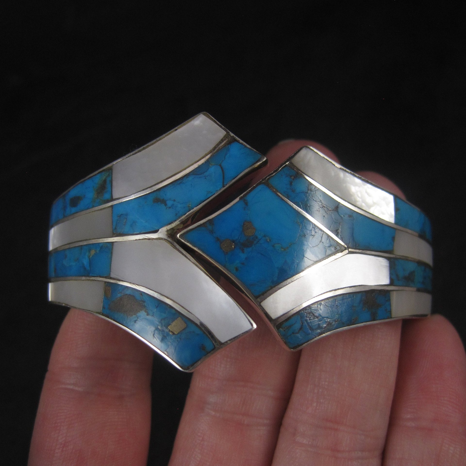 Vintage Southwestern Sterling Turquoise Mother of Pearl Clamper Bracelet 6.75"