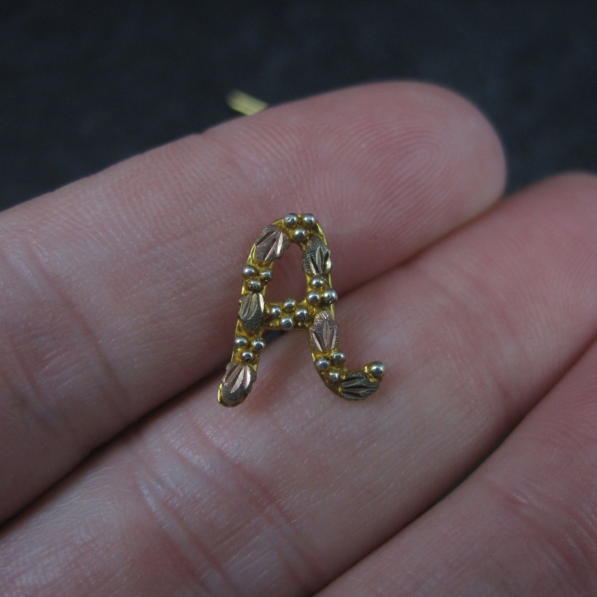 Vintage 10K Black Hills Gold Initial A Tie Tack
